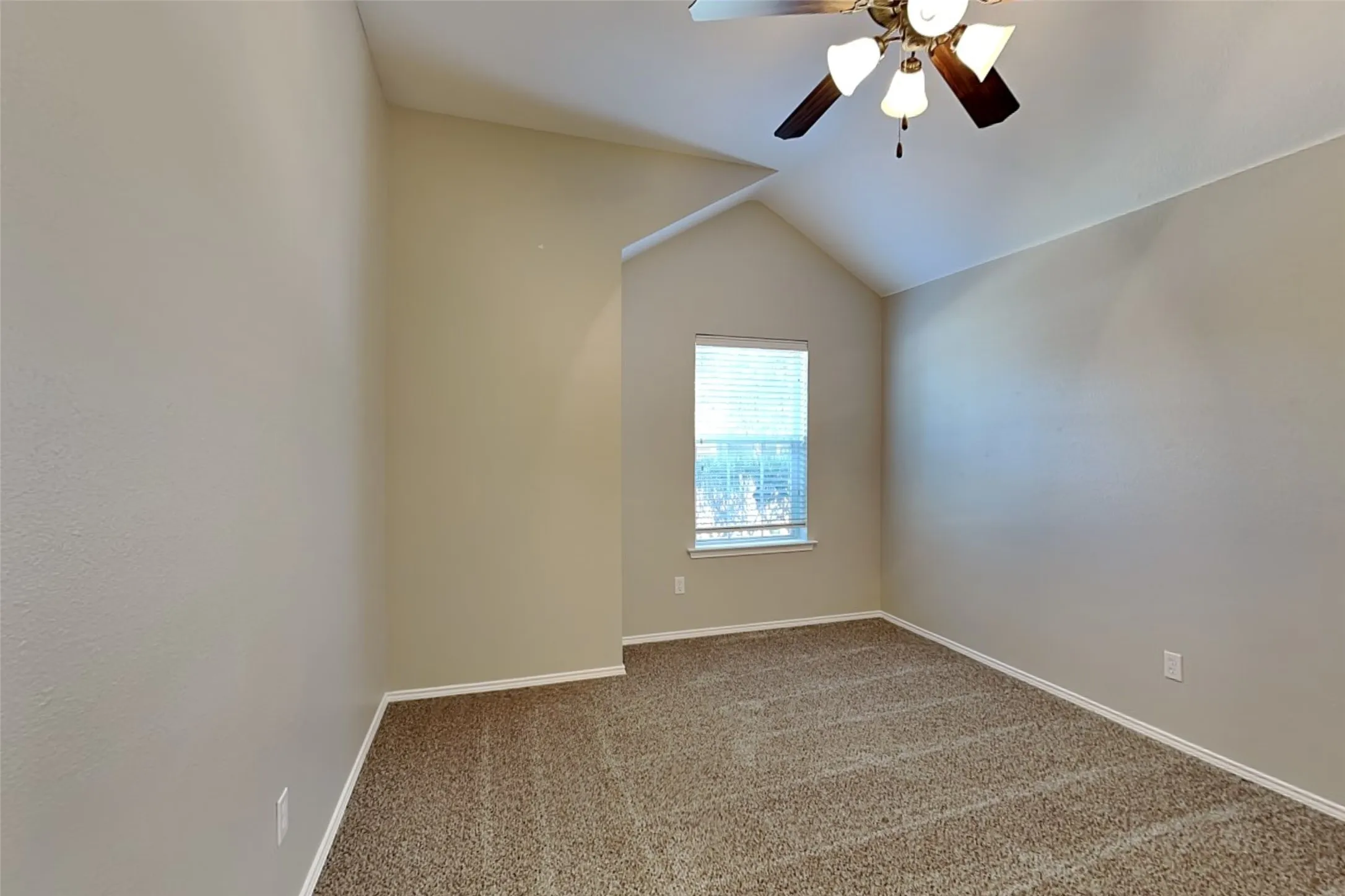 Single Family Residence For Rent in Tarrant County , 300 Lottie Lane, Saginaw, Texas 76179, 3 Bedroom, 2 Bathroom, 2 Garage spaces, 2,198 Sqft, built in 2004, mls#21372974, Real Estate Agent in Saginaw, Homes For Rent in Tarrant county, Homes For Rent in Saginaw, Realtor in Saginaw Texas, Real Estate Brokerage Independent Realty Texas, Luminita Cordes Realtor
