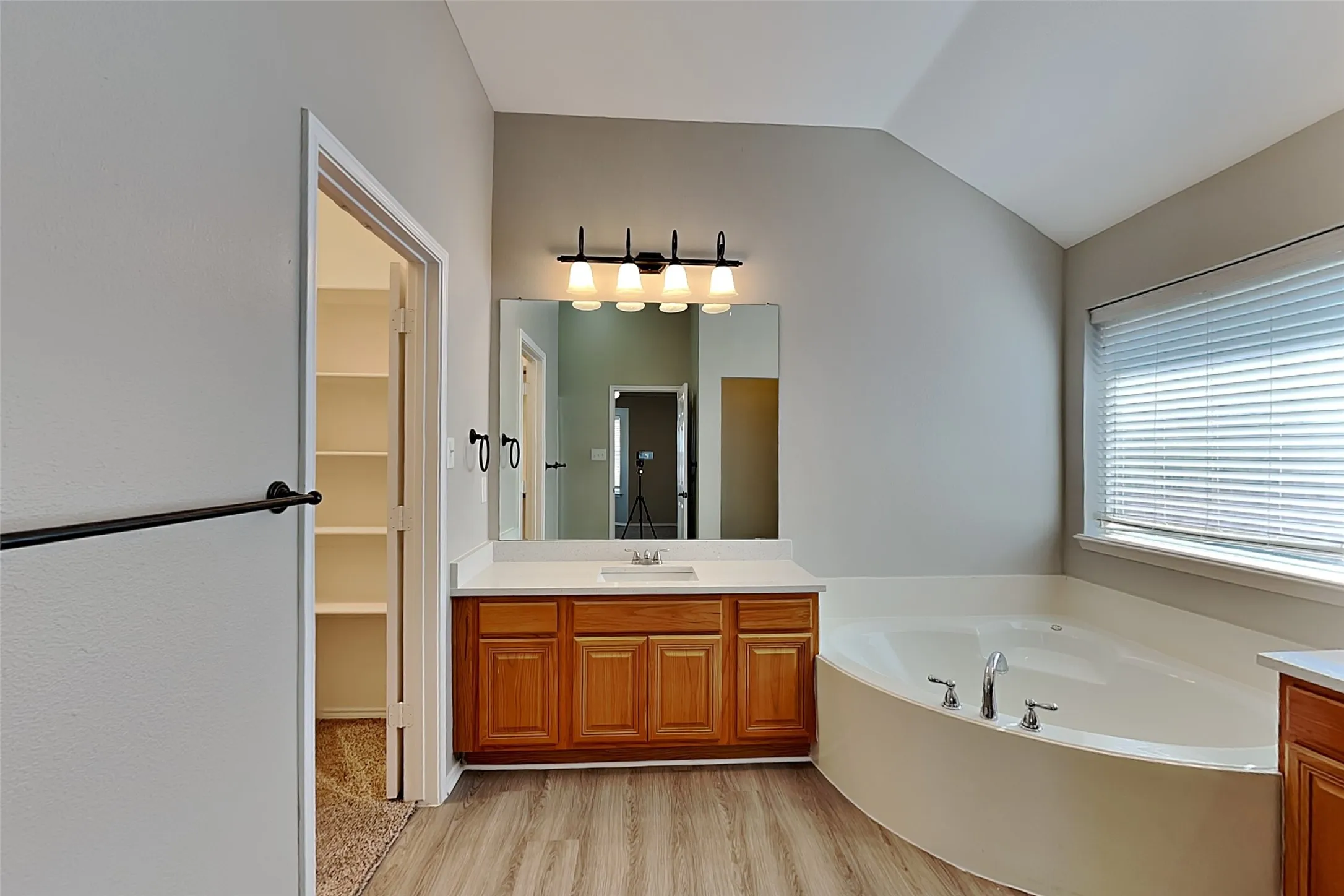 Single Family Residence For Rent in Tarrant County , 300 Lottie Lane, Saginaw, Texas 76179, 3 Bedroom, 2 Bathroom, 2 Garage spaces, 2,198 Sqft, built in 2004, mls#21372974, Real Estate Agent in Saginaw, Homes For Rent in Tarrant county, Homes For Rent in Saginaw, Realtor in Saginaw Texas, Real Estate Brokerage Independent Realty Texas, Luminita Cordes Realtor