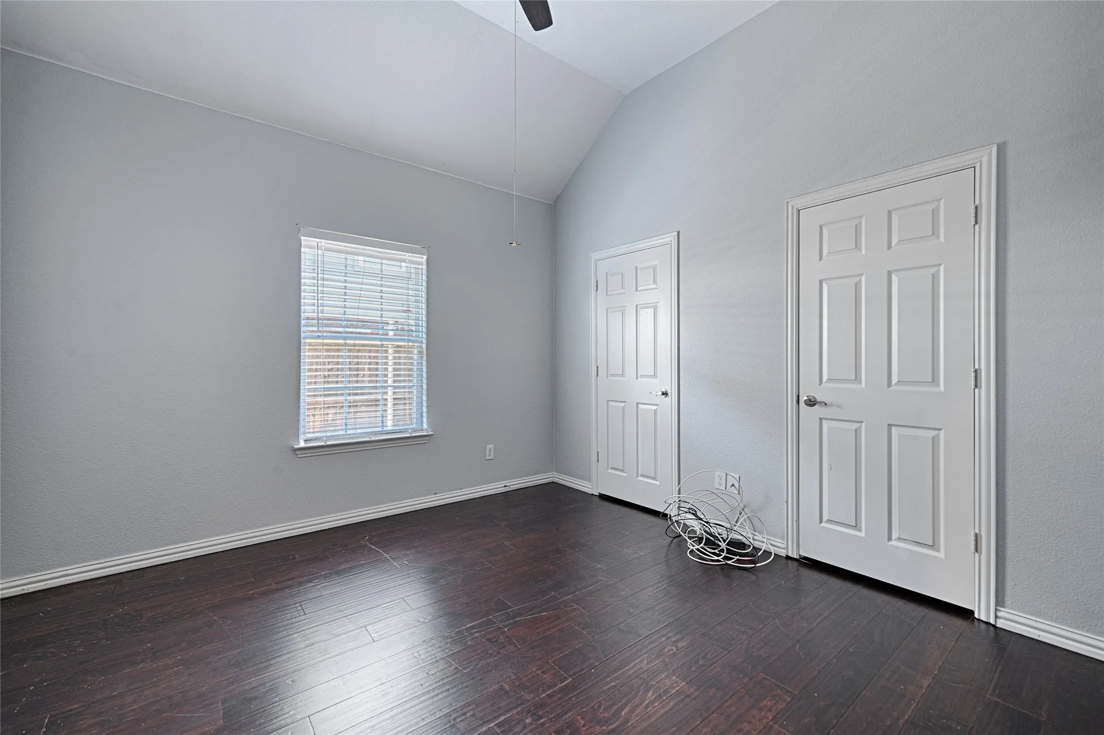 Single Family Residence For Sale in Dallas County , 1837 Lakeview Drive, De Soto, Texas 75115, 4 Bedroom, 3 Bathroom, 2 Garage spaces, 2,667 Sqft, built in 2016, mls#21372888, Real Estate Agent in De Soto, Homes For Sale in Dallas county, Homes For Sale in De Soto, Realtor in De Soto Texas, Real Estate Brokerage Independent Realty Texas, Luminita Cordes Realtor