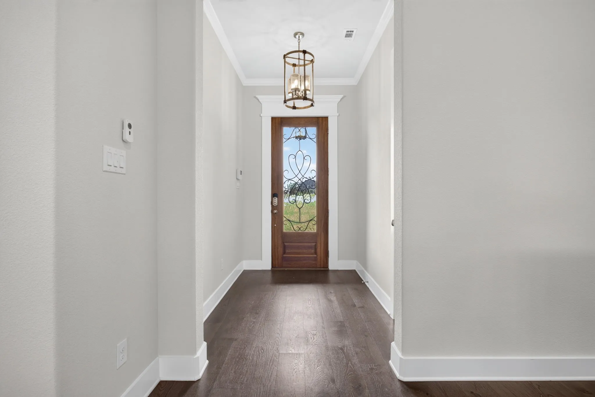 Single Family Residence For Sale in Ellis County , 10 Tamminga Trail, Waxahachie, Texas 75167, 5 Bedroom, 5 Bathroom, 7 Garage spaces, 3,740 Sqft, built in 2021, mls#21370512, Real Estate Agent in Waxahachie, Homes For Sale in Ellis county, Homes For Sale in Waxahachie, Realtor in Waxahachie Texas, Real Estate Brokerage Independent Realty Texas, Luminita Cordes Realtor