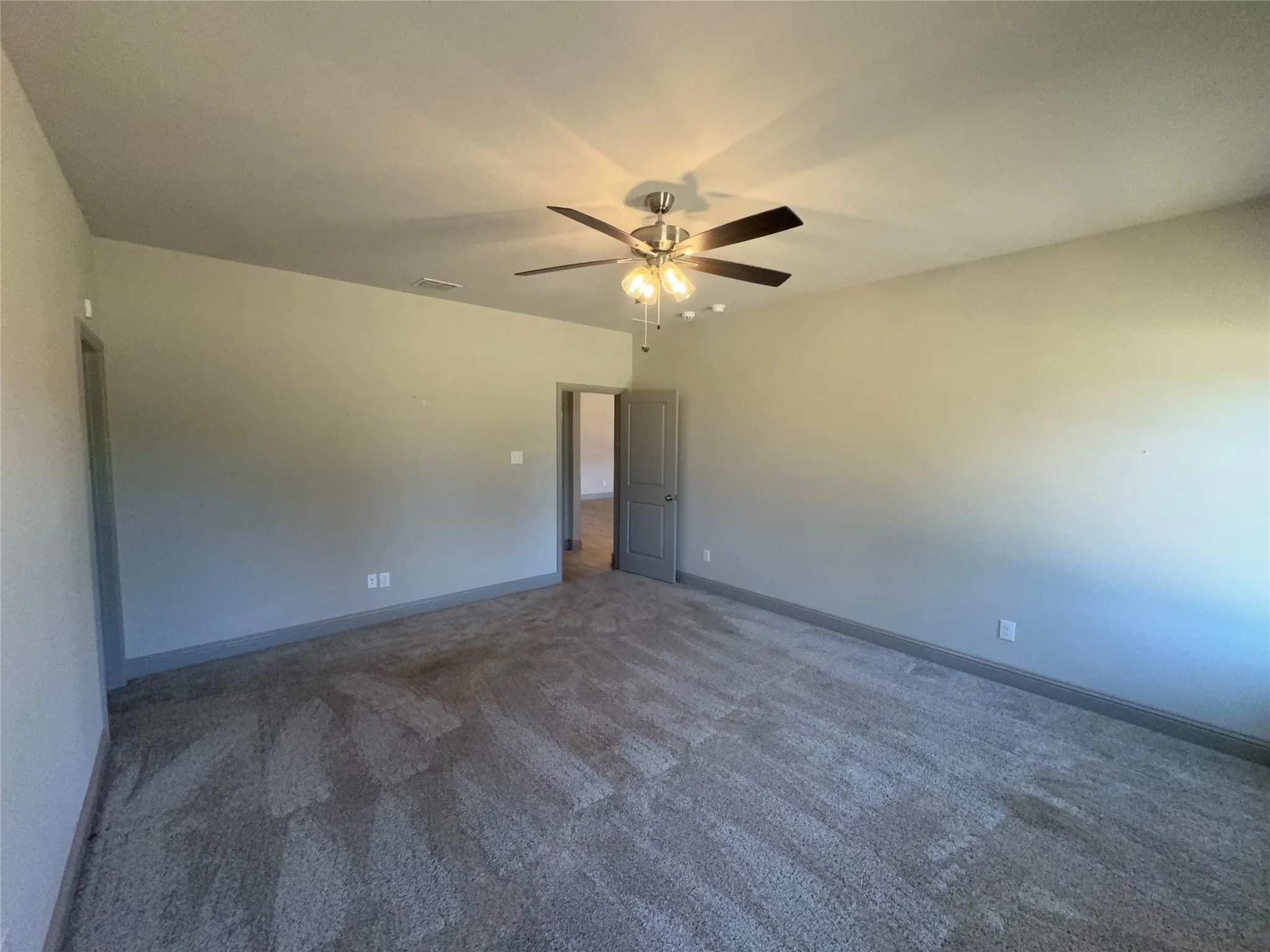 Single Family Residence For Sale in Parker County , 100 Aslan Road, Poolville, Texas 76487, 3 Bedroom, 3 Bathroom, 2 Garage spaces, 2,246 Sqft, built in 2022, mls#21372858, Real Estate Agent in Poolville, Homes For Sale in Parker county, Homes For Sale in Poolville, Realtor in Poolville Texas, Real Estate Brokerage Independent Realty Texas, Luminita Cordes Realtor