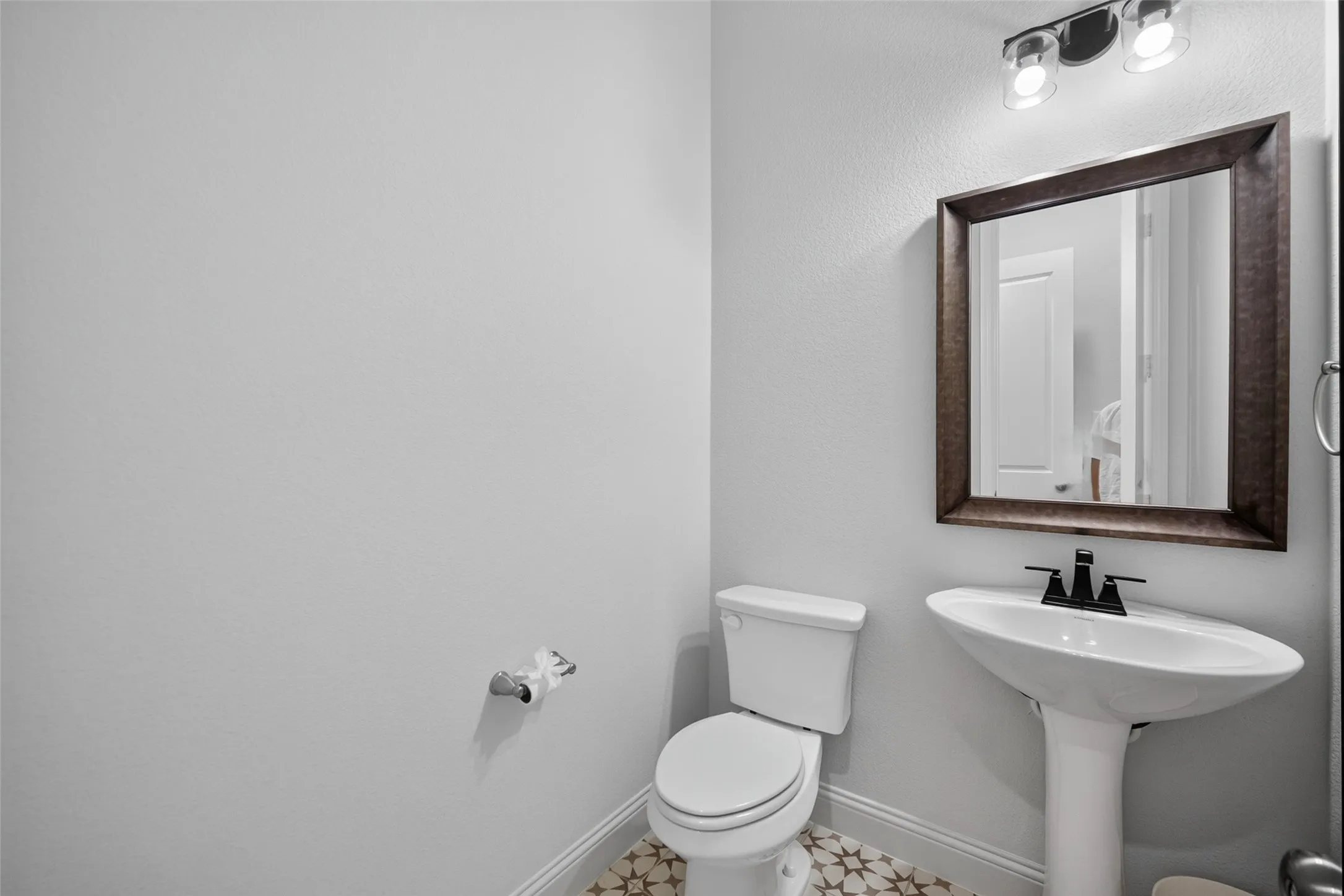 Single Family Residence For Rent in Johnson County , 1316 Limestone Ridge Road, Mansfield, Texas 76063, 4 Bedroom, 5 Bathroom, 3 Garage spaces, 4,063 Sqft, built in 2022, mls#21369828, Real Estate Agent in Mansfield, Homes For Rent in Johnson county, Homes For Rent in Mansfield, Realtor in Mansfield Texas, Real Estate Brokerage Independent Realty Texas, Luminita Cordes Realtor