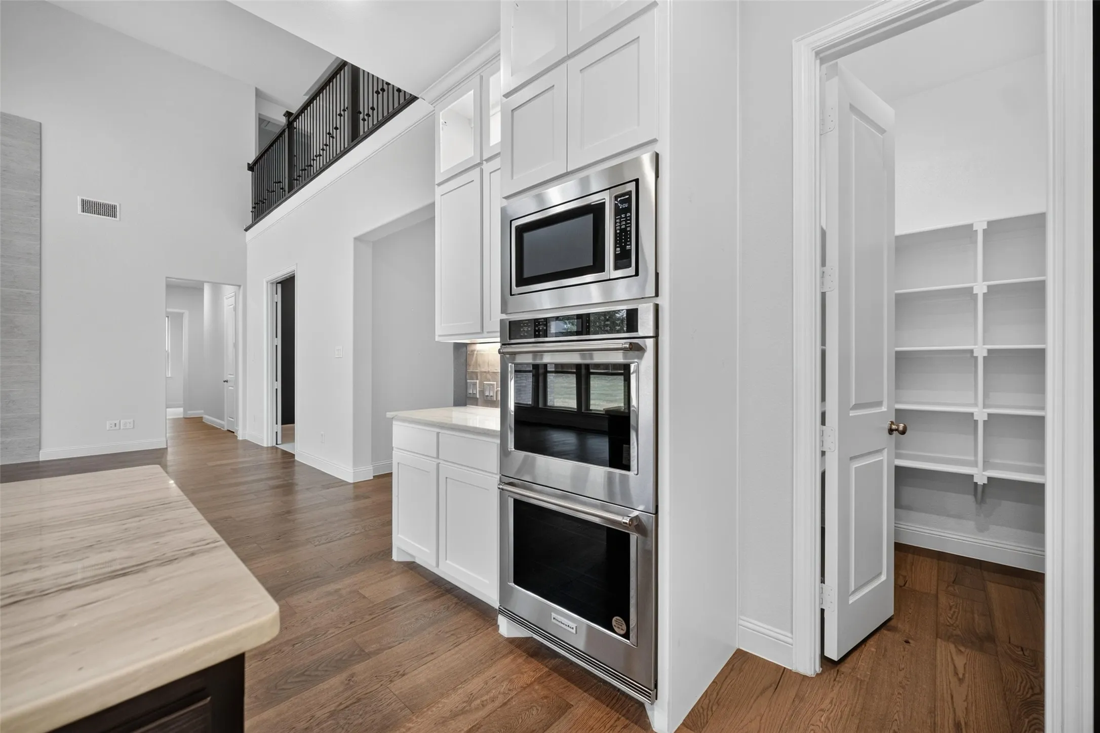Single Family Residence For Rent in Johnson County , 1316 Limestone Ridge Road, Mansfield, Texas 76063, 4 Bedroom, 5 Bathroom, 3 Garage spaces, 4,063 Sqft, built in 2022, mls#21369828, Real Estate Agent in Mansfield, Homes For Rent in Johnson county, Homes For Rent in Mansfield, Realtor in Mansfield Texas, Real Estate Brokerage Independent Realty Texas, Luminita Cordes Realtor