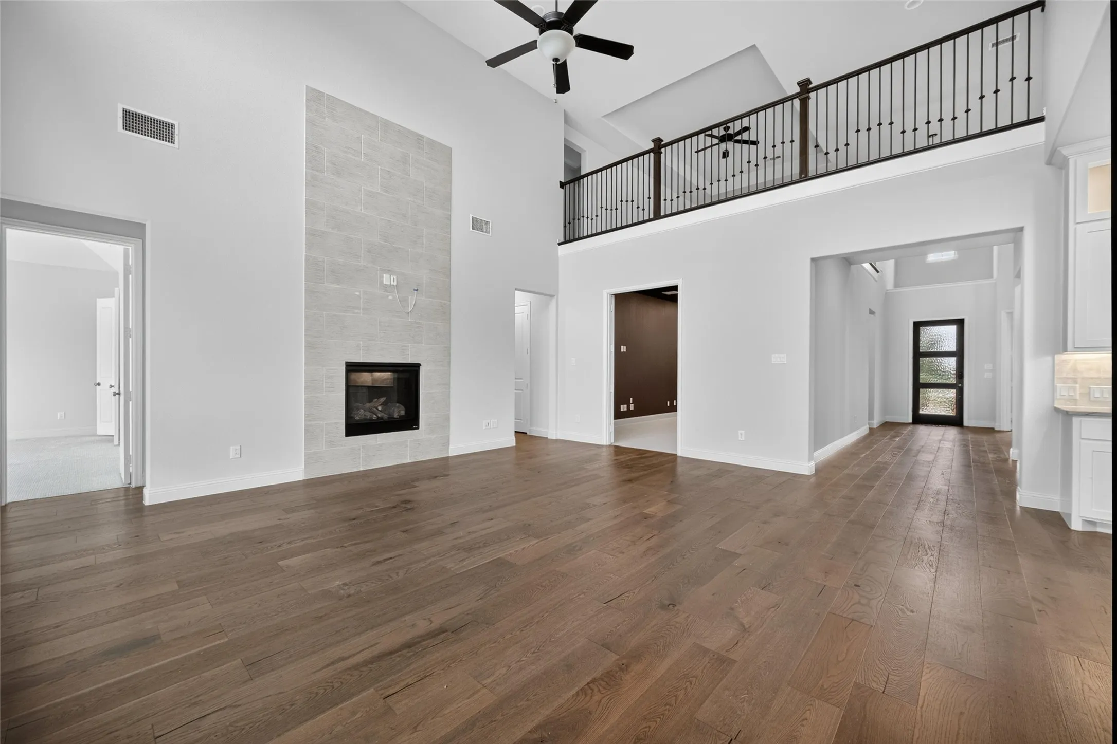 Single Family Residence For Rent in Johnson County , 1316 Limestone Ridge Road, Mansfield, Texas 76063, 4 Bedroom, 5 Bathroom, 3 Garage spaces, 4,063 Sqft, built in 2022, mls#21369828, Real Estate Agent in Mansfield, Homes For Rent in Johnson county, Homes For Rent in Mansfield, Realtor in Mansfield Texas, Real Estate Brokerage Independent Realty Texas, Luminita Cordes Realtor