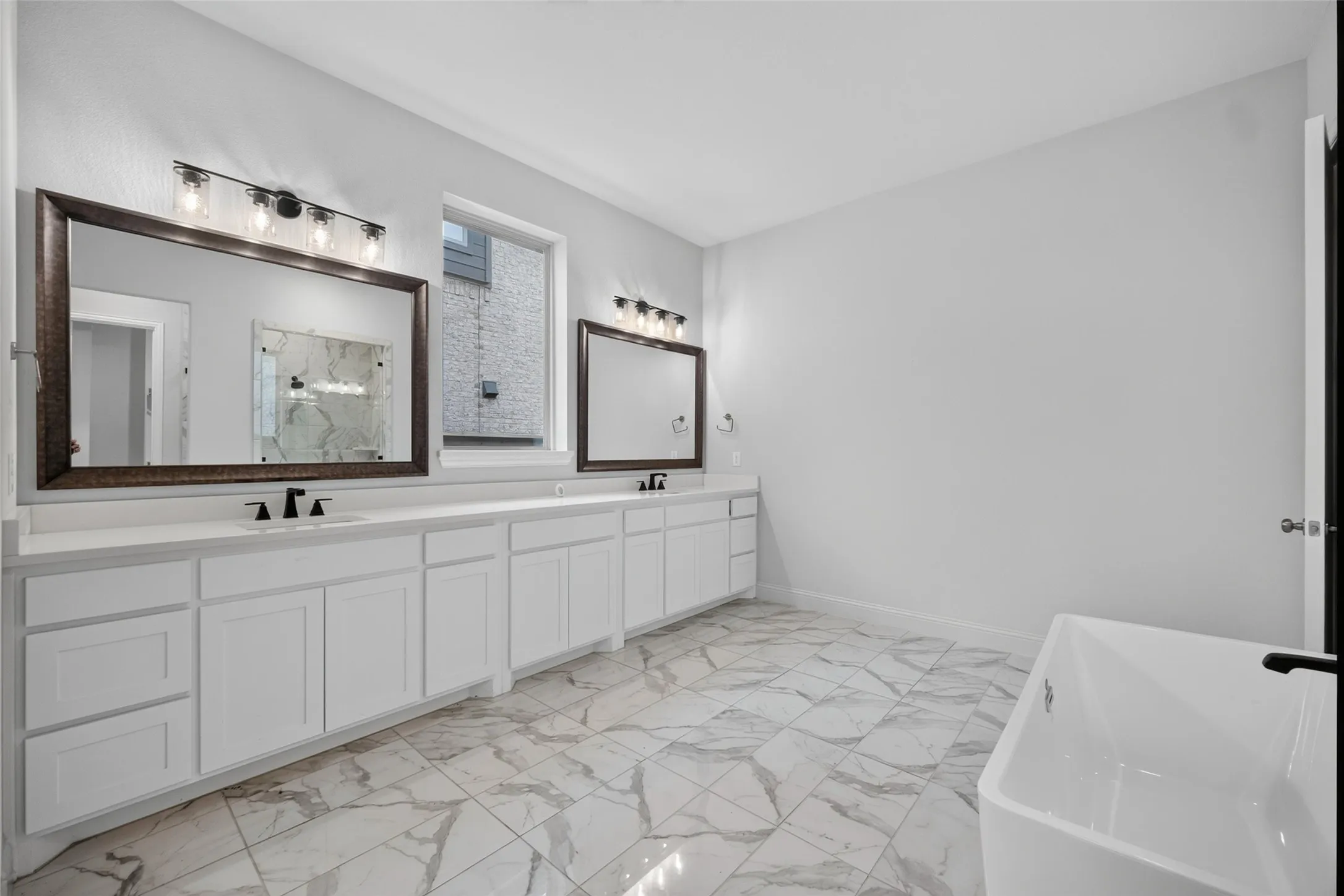 Single Family Residence For Rent in Johnson County , 1316 Limestone Ridge Road, Mansfield, Texas 76063, 4 Bedroom, 5 Bathroom, 3 Garage spaces, 4,063 Sqft, built in 2022, mls#21369828, Real Estate Agent in Mansfield, Homes For Rent in Johnson county, Homes For Rent in Mansfield, Realtor in Mansfield Texas, Real Estate Brokerage Independent Realty Texas, Luminita Cordes Realtor
