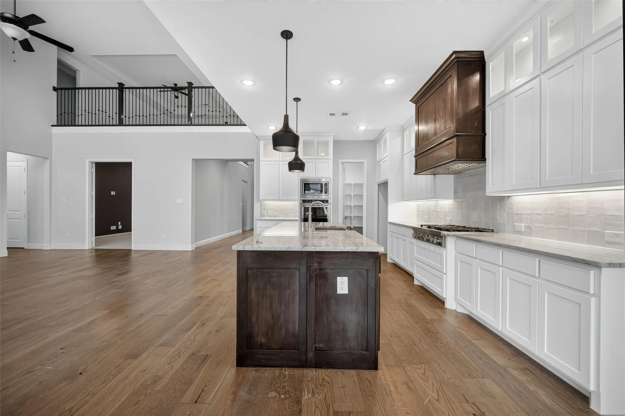 Single Family Residence For Rent in Johnson County , 1316 Limestone Ridge Road, Mansfield, Texas 76063, 4 Bedroom, 5 Bathroom, 3 Garage spaces, 4,063 Sqft, built in 2022, mls#21369828, Real Estate Agent in Mansfield, Homes For Rent in Johnson county, Homes For Rent in Mansfield, Realtor in Mansfield Texas, Real Estate Brokerage Independent Realty Texas, Luminita Cordes Realtor