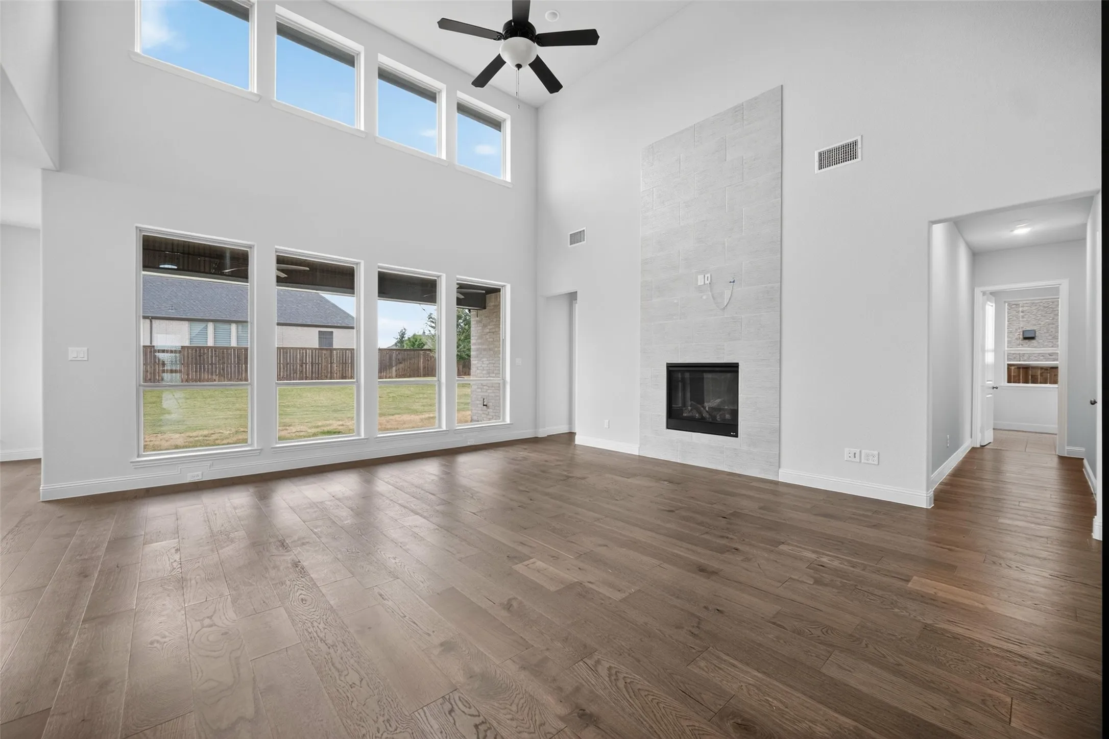 Single Family Residence For Rent in Johnson County , 1316 Limestone Ridge Road, Mansfield, Texas 76063, 4 Bedroom, 5 Bathroom, 3 Garage spaces, 4,063 Sqft, built in 2022, mls#21369828, Real Estate Agent in Mansfield, Homes For Rent in Johnson county, Homes For Rent in Mansfield, Realtor in Mansfield Texas, Real Estate Brokerage Independent Realty Texas, Luminita Cordes Realtor