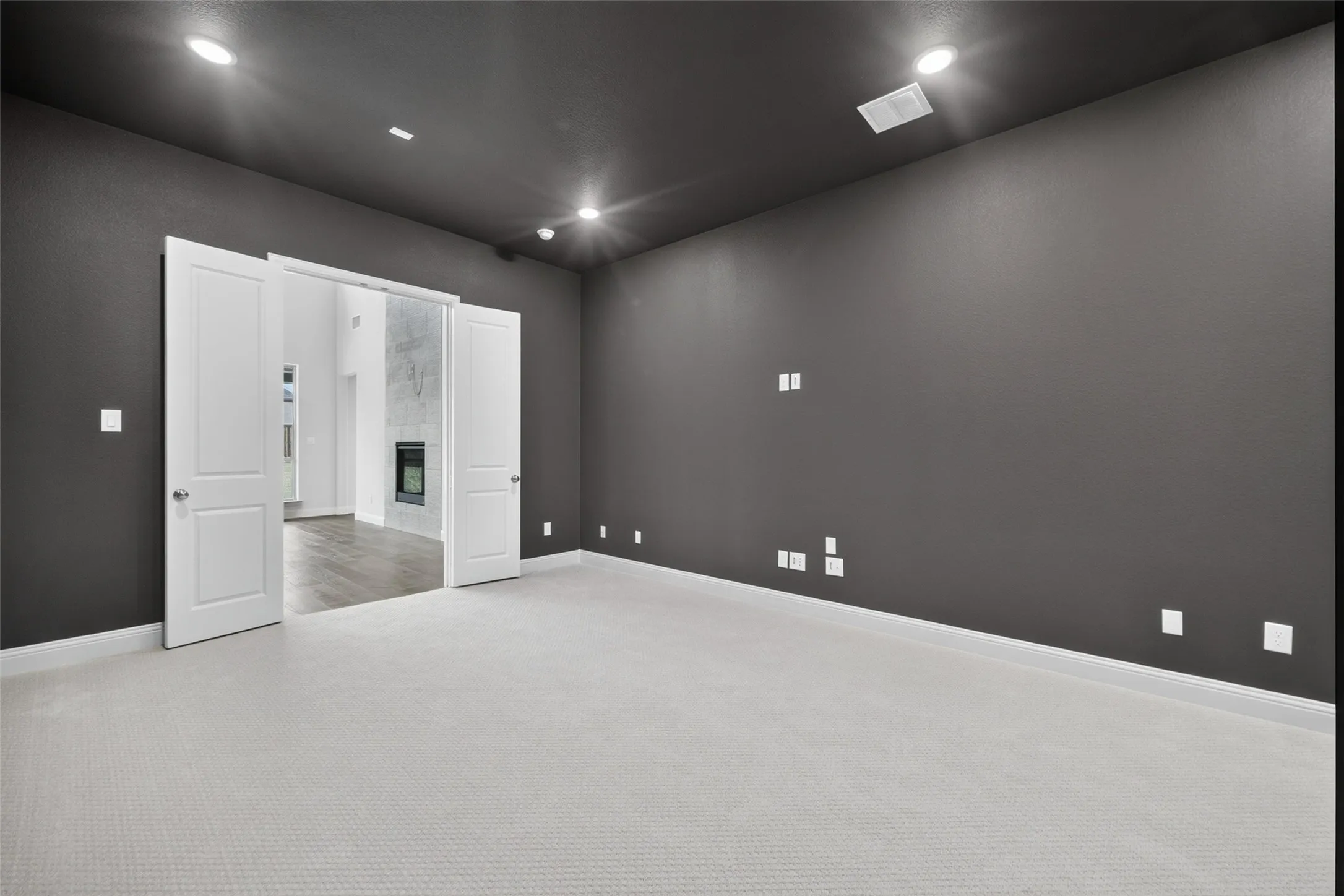 Single Family Residence For Rent in Johnson County , 1316 Limestone Ridge Road, Mansfield, Texas 76063, 4 Bedroom, 5 Bathroom, 3 Garage spaces, 4,063 Sqft, built in 2022, mls#21369828, Real Estate Agent in Mansfield, Homes For Rent in Johnson county, Homes For Rent in Mansfield, Realtor in Mansfield Texas, Real Estate Brokerage Independent Realty Texas, Luminita Cordes Realtor
