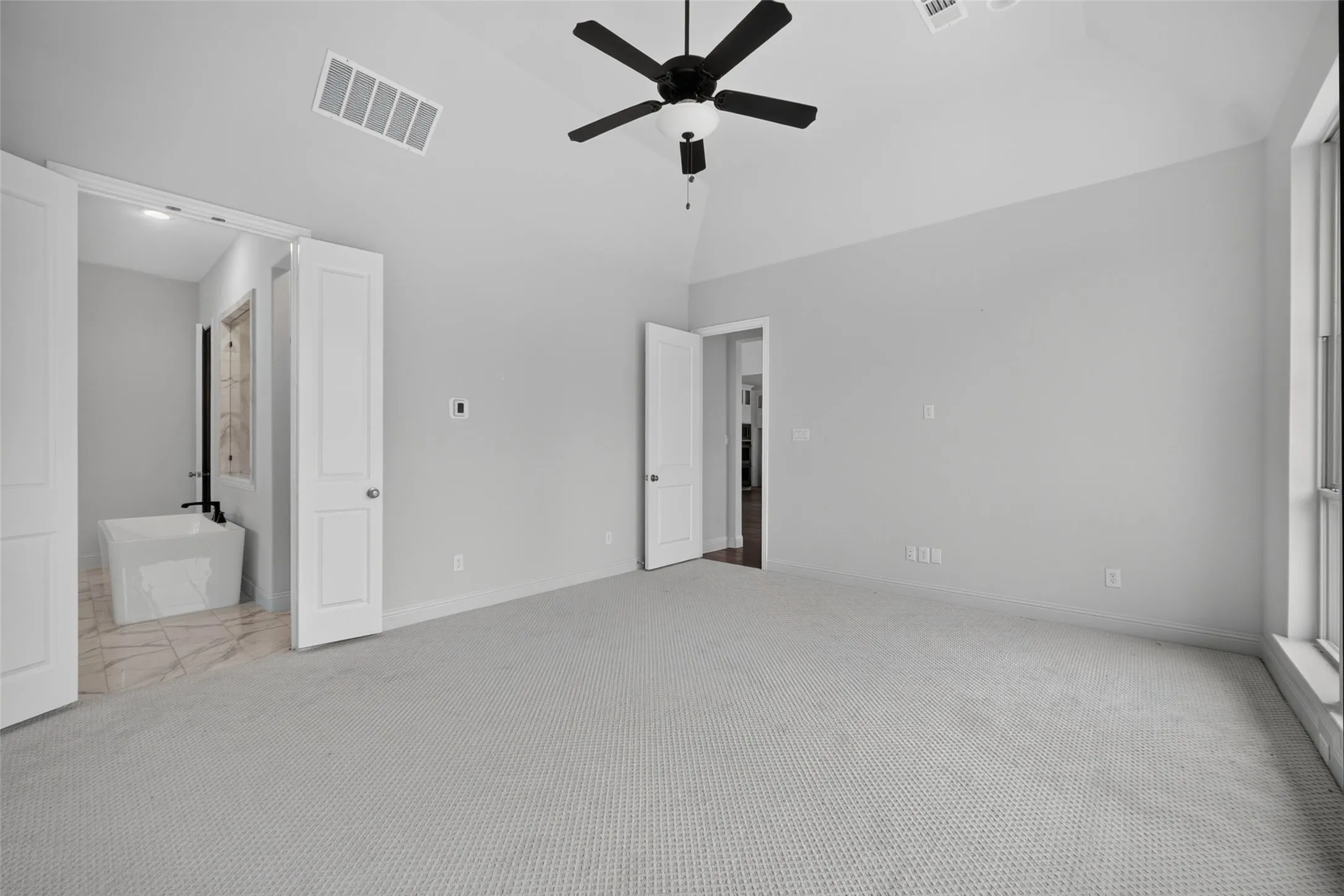 Single Family Residence For Rent in Johnson County , 1316 Limestone Ridge Road, Mansfield, Texas 76063, 4 Bedroom, 5 Bathroom, 3 Garage spaces, 4,063 Sqft, built in 2022, mls#21369828, Real Estate Agent in Mansfield, Homes For Rent in Johnson county, Homes For Rent in Mansfield, Realtor in Mansfield Texas, Real Estate Brokerage Independent Realty Texas, Luminita Cordes Realtor