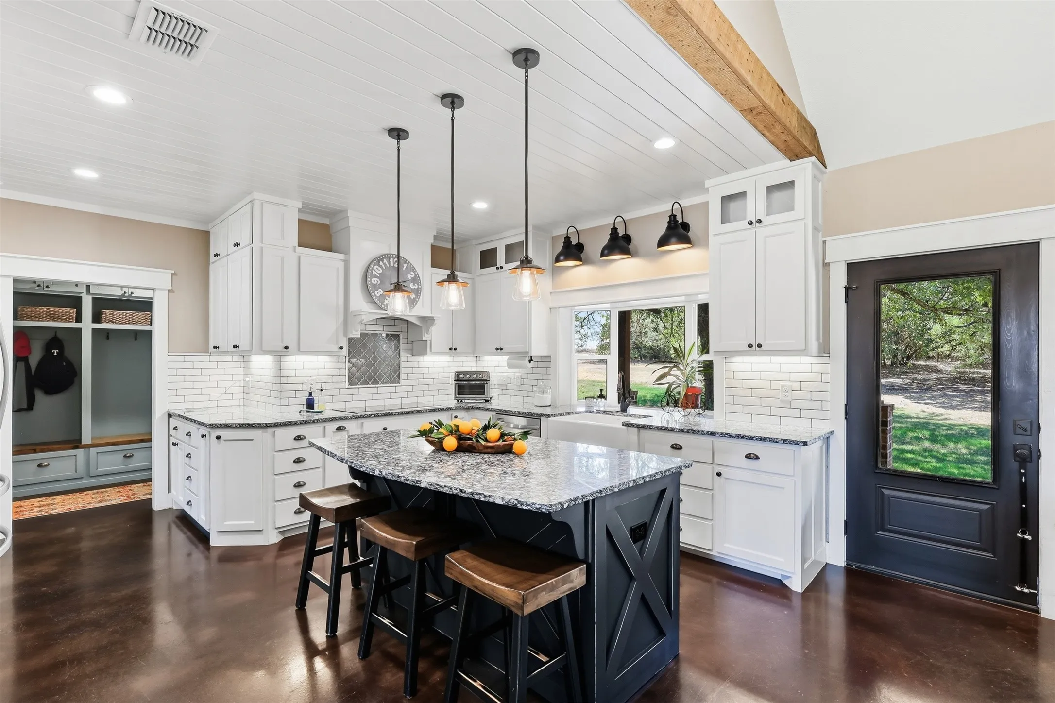Single Family Residence For Sale in Erath County , 3570 County Road 180, Stephenville, Texas 76401, 4 Bedroom, 4 Bathroom, Garage spaces, 2,655 Sqft, built in 2016, mls#21372983, Real Estate Agent in Stephenville, Homes For Sale in Erath county, Homes For Sale in Stephenville, Realtor in Stephenville Texas, Real Estate Brokerage Independent Realty Texas, Luminita Cordes Realtor