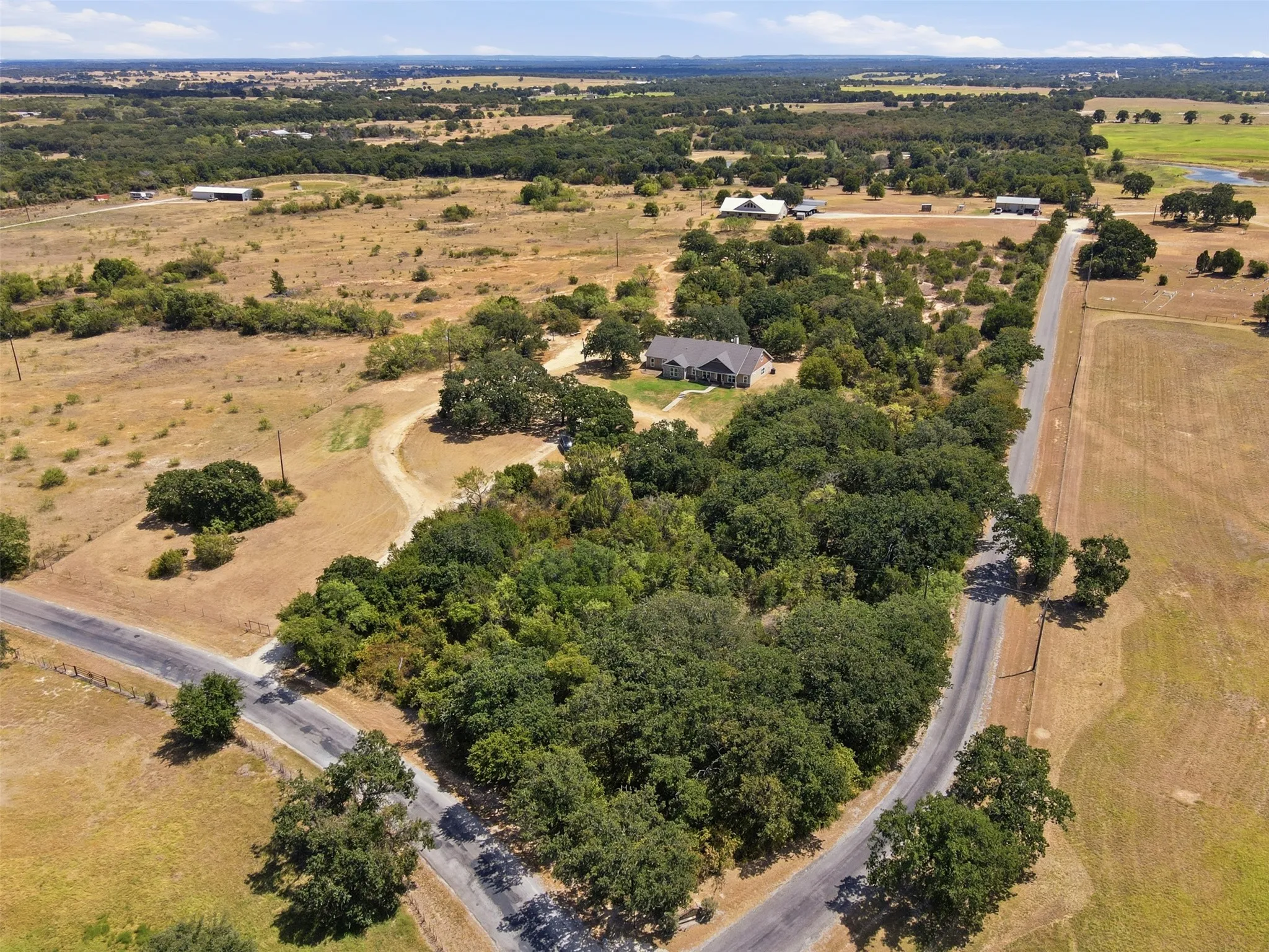 Single Family Residence For Sale in Erath County , 3570 County Road 180, Stephenville, Texas 76401, 4 Bedroom, 4 Bathroom, Garage spaces, 2,655 Sqft, built in 2016, mls#21372983, Real Estate Agent in Stephenville, Homes For Sale in Erath county, Homes For Sale in Stephenville, Realtor in Stephenville Texas, Real Estate Brokerage Independent Realty Texas, Luminita Cordes Realtor