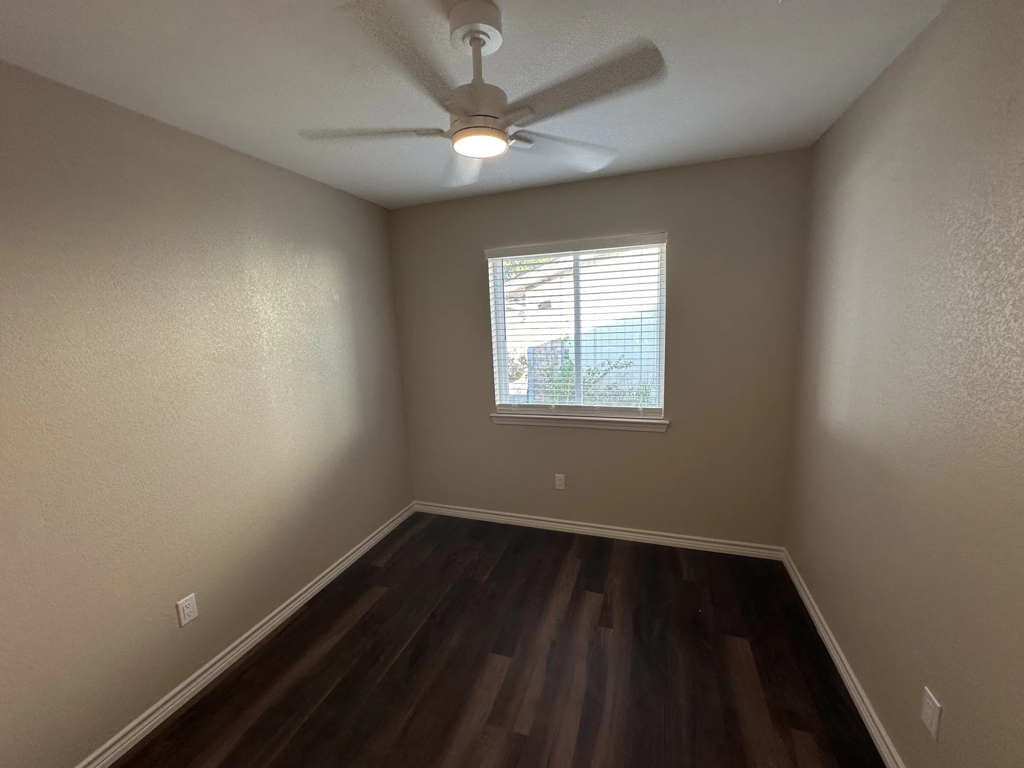 Single Family Residence For Rent in Dallas County , 1418 Homestead Place, Garland, Texas 75044, 4 Bedroom, 2 Bathroom, 1 Garage spaces, 1,850 Sqft, built in 1970, mls#21372997, Real Estate Agent in Garland, Homes For Rent in Dallas county, Homes For Rent in Garland, Realtor in Garland Texas, Real Estate Brokerage Independent Realty Texas, Luminita Cordes Realtor