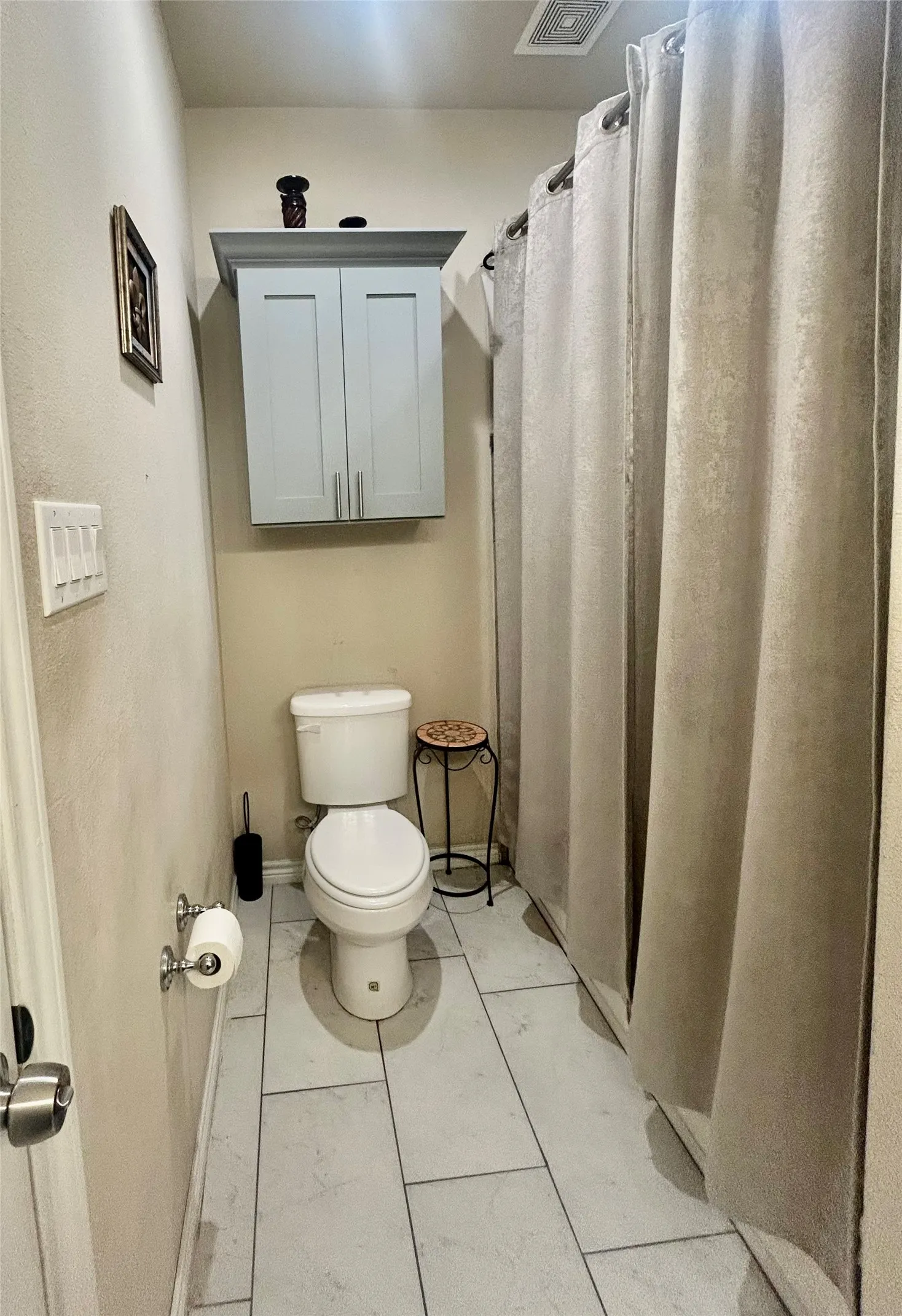 Single Family Residence For Sale in Dallas County , 2807 Ainwick Court, Dallas, Texas 75227, 4 Bedroom, 3 Bathroom, 1 Garage spaces, 1,958 Sqft, built in 2019, mls#21370736, Real Estate Agent in Dallas, Homes For Sale in Dallas county, Homes For Sale in Dallas, Realtor in Dallas Texas, Real Estate Brokerage Independent Realty Texas, Luminita Cordes Realtor
