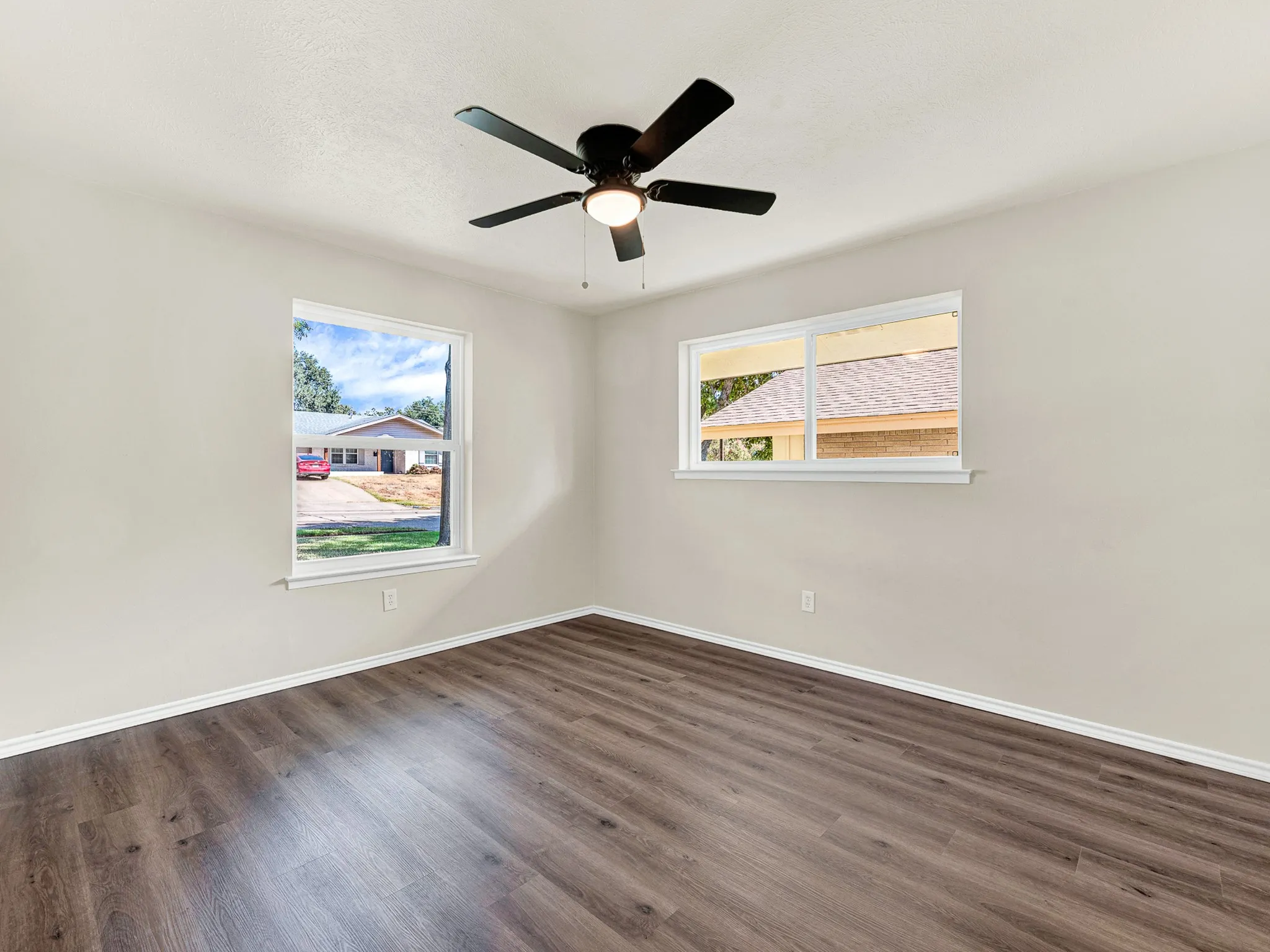 Single Family Residence For Sale in Dallas County , 1926 Normandy Drive, Irving, Texas 75060, 3 Bedroom, 2 Bathroom, 2 Garage spaces, 1,479 Sqft, built in 1964, mls#21372971, Real Estate Agent in Irving, Homes For Sale in Dallas county, Homes For Sale in Irving, Realtor in Irving Texas, Real Estate Brokerage Independent Realty Texas, Luminita Cordes Realtor