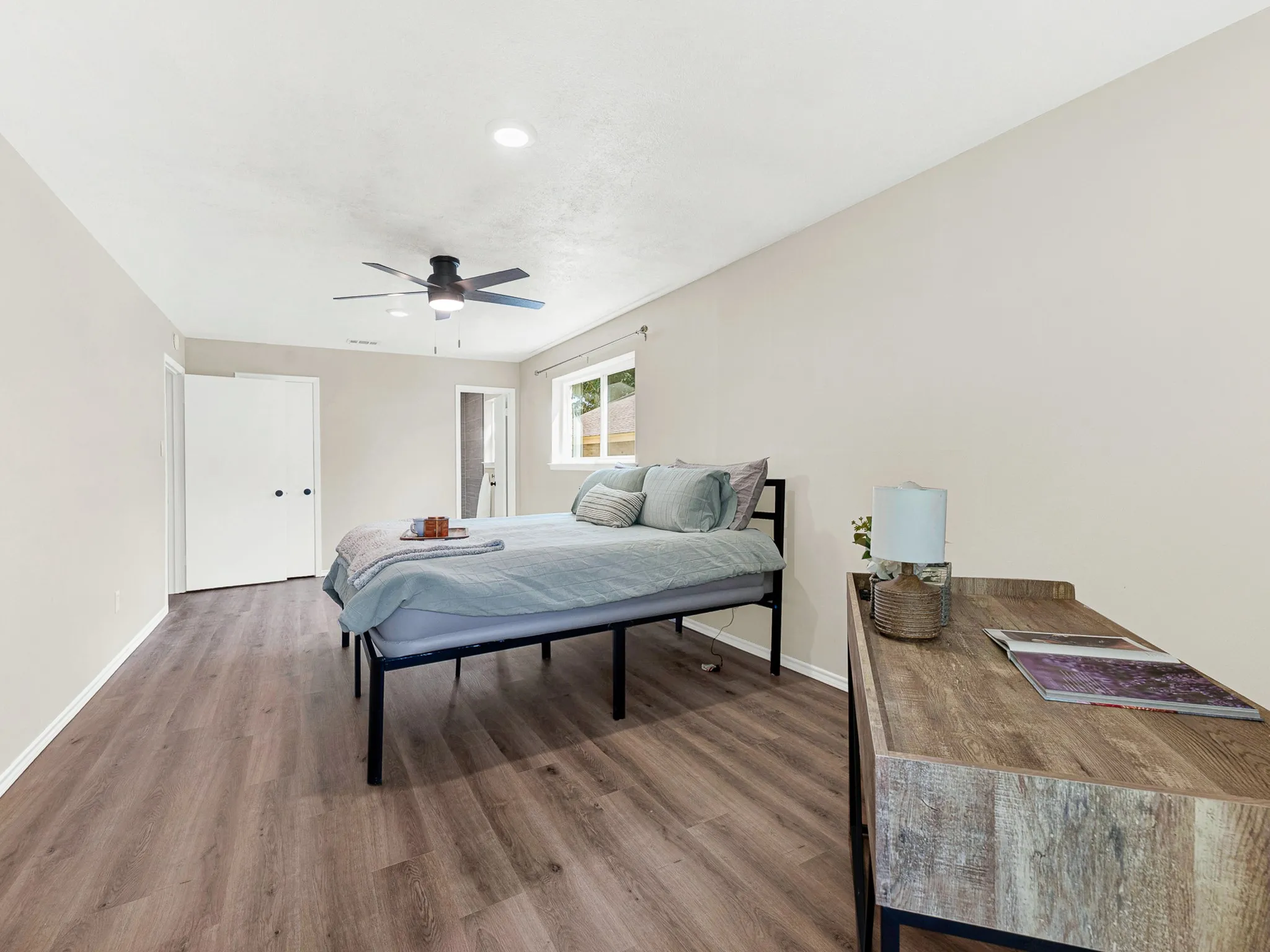 Single Family Residence For Sale in Dallas County , 1926 Normandy Drive, Irving, Texas 75060, 3 Bedroom, 2 Bathroom, 2 Garage spaces, 1,479 Sqft, built in 1964, mls#21372971, Real Estate Agent in Irving, Homes For Sale in Dallas county, Homes For Sale in Irving, Realtor in Irving Texas, Real Estate Brokerage Independent Realty Texas, Luminita Cordes Realtor