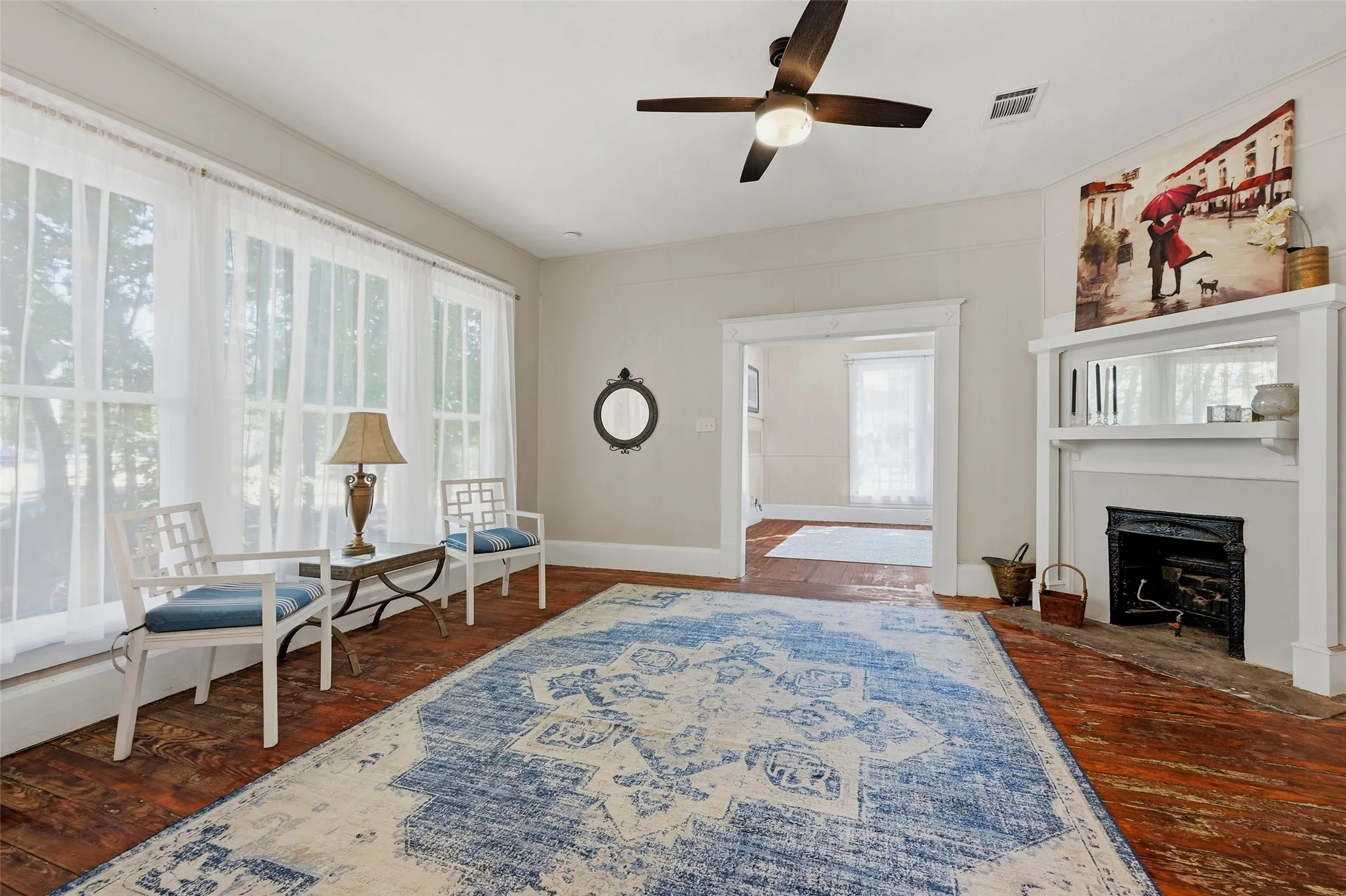 Single Family Residence For Sale in Grayson County , 512 S Elm Street, Sherman, Texas 75090, 2 Bedroom, 1 Bathroom, Garage spaces, 1,372 Sqft, built in 1920, mls#21369020, Real Estate Agent in Sherman, Homes For Sale in Grayson county, Homes For Sale in Sherman, Realtor in Sherman Texas, Real Estate Brokerage Independent Realty Texas, Luminita Cordes Realtor