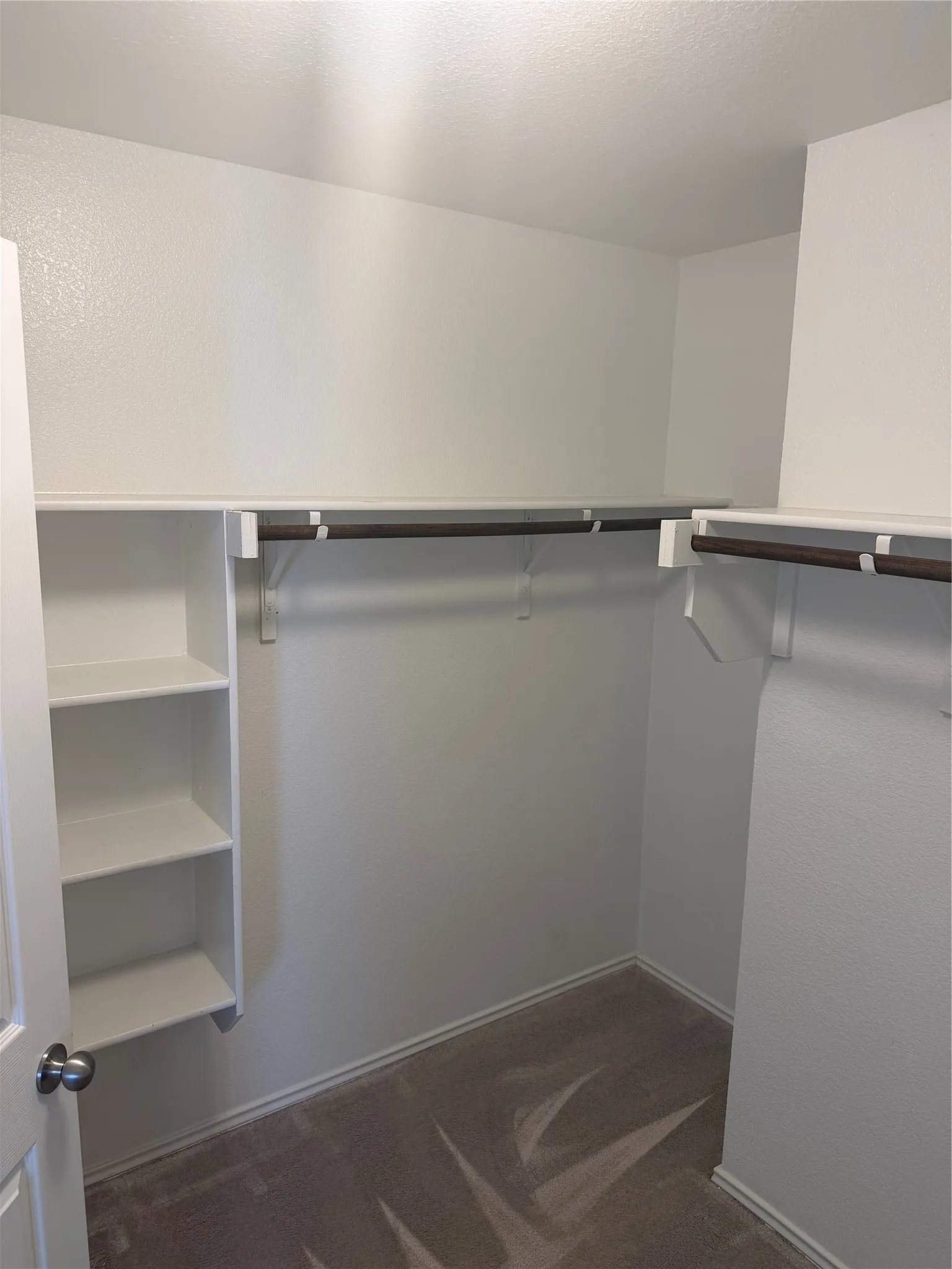 Single Family Residence For Rent in Denton County , 1241 Vernon Drive, Aubrey, Texas 76227, 3 Bedroom, 2 Bathroom, 2 Garage spaces, 1,439 Sqft, built in 2021, mls#21371034, Real Estate Agent in Aubrey, Homes For Rent in Denton county, Homes For Rent in Aubrey, Realtor in Aubrey Texas, Real Estate Brokerage Independent Realty Texas, Luminita Cordes Realtor