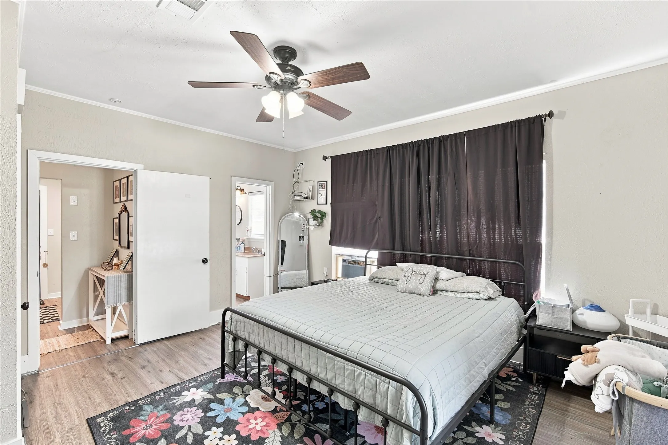 Single Family Residence For Sale in Parker County , 7094 Horseshoe Bend Trail, Weatherford, Texas 76087, 2 Bedroom, 2 Bathroom, Garage spaces, 1,424 Sqft, built in 1984, mls#21373000, Real Estate Agent in Weatherford, Homes For Sale in Parker county, Homes For Sale in Weatherford, Realtor in Weatherford Texas, Real Estate Brokerage Independent Realty Texas, Luminita Cordes Realtor