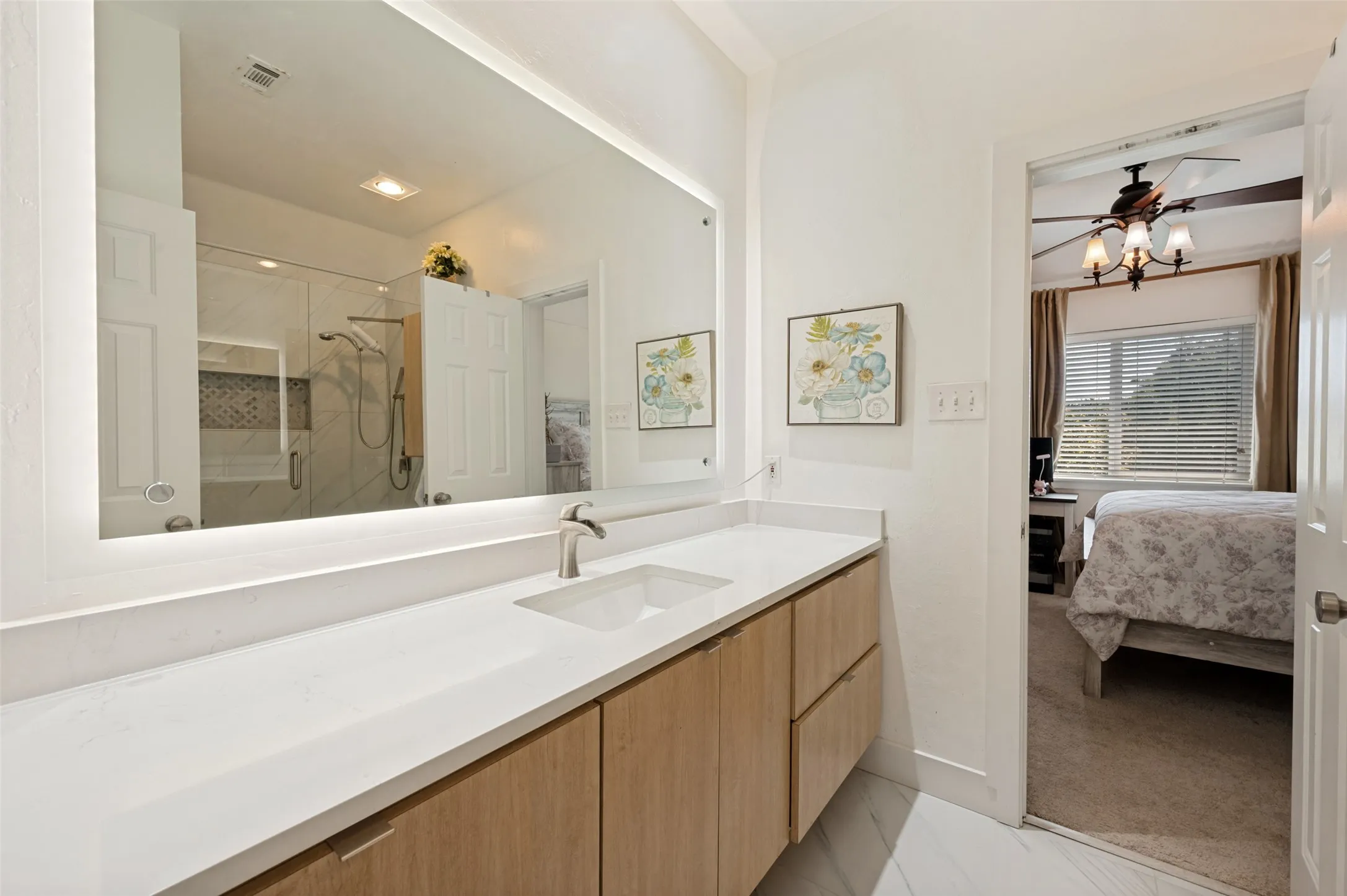 Update Upstairs bath