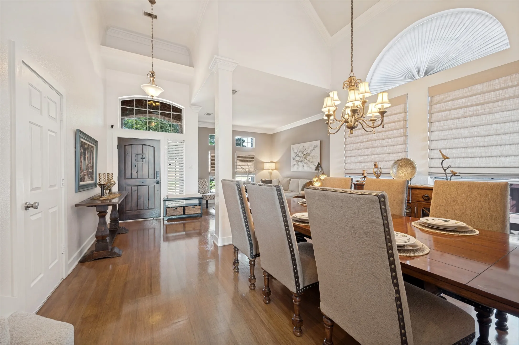 Entry, formal living and dinning combined