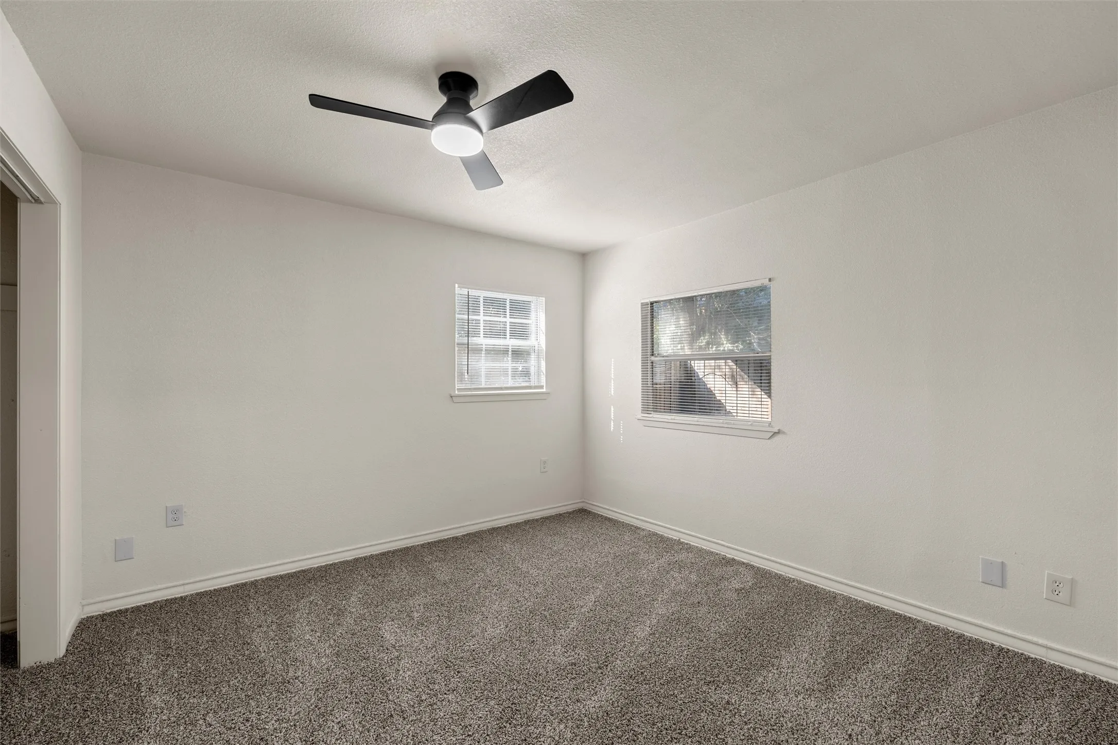 Single Family Residence For Sale in Mc Lennan County , 2112 Lasker Avenue, Waco, Texas 76707, 4 Bedroom, 1 Bathroom, Garage spaces, 1,160 Sqft, built in 1946, mls#21372181, Real Estate Agent in Waco, Homes For Sale in Mc Lennan county, Homes For Sale in Waco, Realtor in Waco Texas, Real Estate Brokerage Independent Realty Texas, Luminita Cordes Realtor