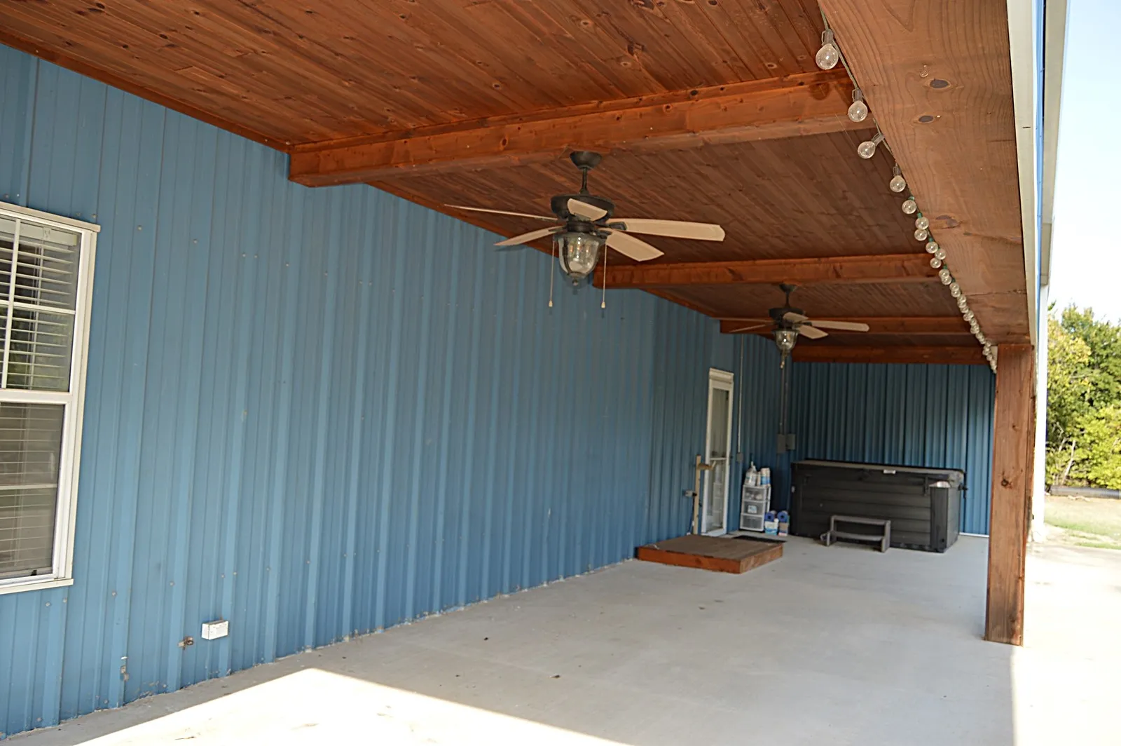 Single Family Residence For Sale in Rains County , 4881 White Rock, Lone Oak, Texas 75453, 2 Bedroom, 2 Bathroom, 2 Garage spaces, 1,200 Sqft, built in 1994, mls#21373005, Real Estate Agent in Lone Oak, Homes For Sale in Rains county, Homes For Sale in Lone Oak, Realtor in Lone Oak Texas, Real Estate Brokerage Independent Realty Texas, Luminita Cordes Realtor
