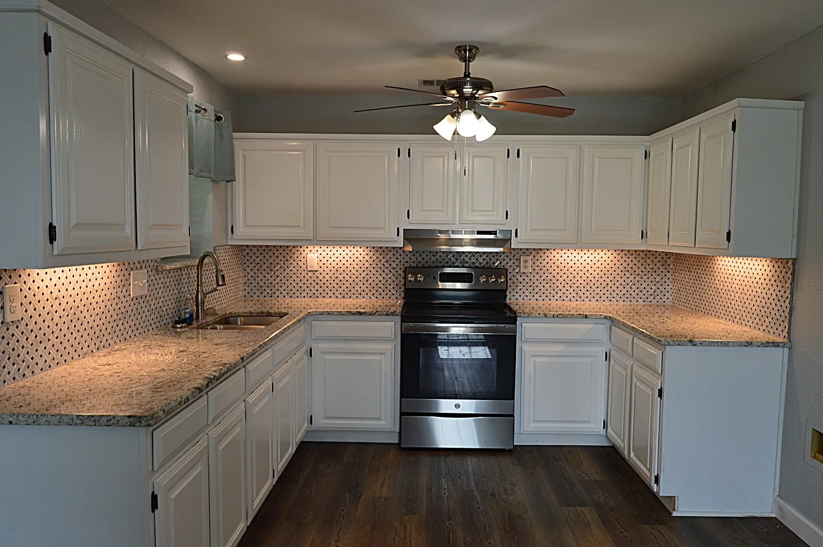 Single Family Residence For Sale in Rains County , 4881 White Rock, Lone Oak, Texas 75453, 2 Bedroom, 2 Bathroom, 2 Garage spaces, 1,200 Sqft, built in 1994, mls#21373005, Real Estate Agent in Lone Oak, Homes For Sale in Rains county, Homes For Sale in Lone Oak, Realtor in Lone Oak Texas, Real Estate Brokerage Independent Realty Texas, Luminita Cordes Realtor