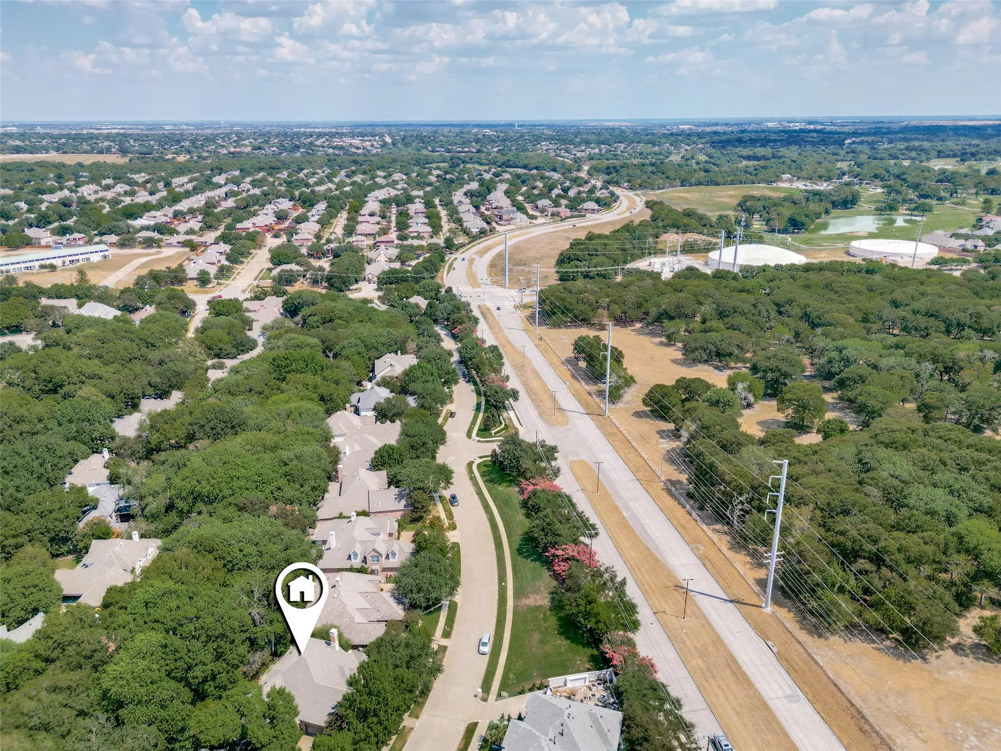 Single Family Residence For Sale in Dallas County , 1119 Winding Brook Drive, Garland, Texas 75044, 5 Bedroom, 3 Bathroom, 2 Garage spaces, 3,780 Sqft, built in 2002, mls#21372962, Real Estate Agent in Garland, Homes For Sale in Dallas county, Homes For Sale in Garland, Realtor in Garland Texas, Real Estate Brokerage Independent Realty Texas, Luminita Cordes Realtor