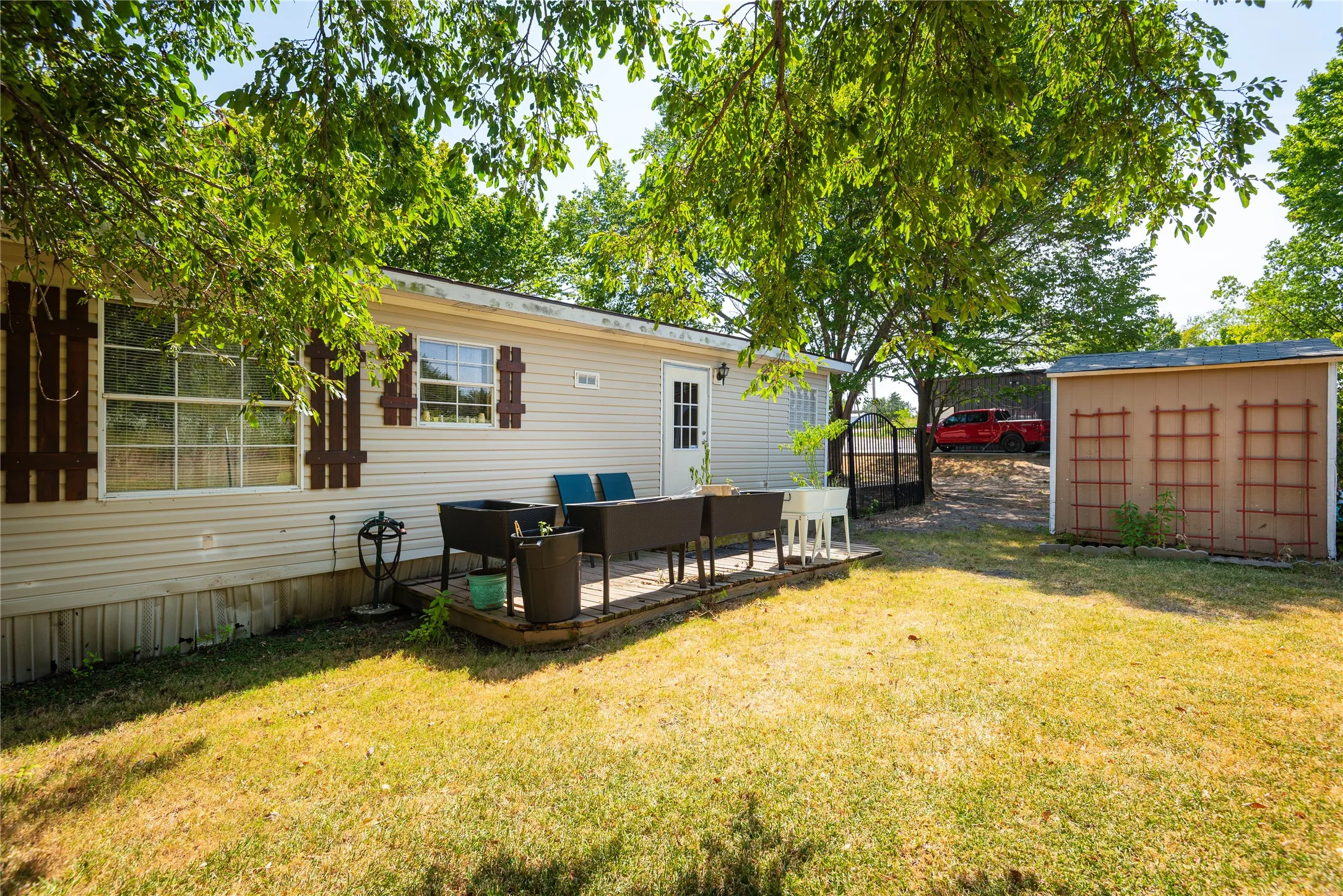 Mobile Home For Sale in Collin County , 11487 County Road 440, Princeton, Texas 75407, 3 Bedroom, 2 Bathroom, Garage spaces, 1,344 Sqft, built in 1999, mls#21372274, Real Estate Agent in Princeton, Homes For Sale in Collin county, Homes For Sale in Princeton, Realtor in Princeton Texas, Real Estate Brokerage Independent Realty Texas, Luminita Cordes Realtor