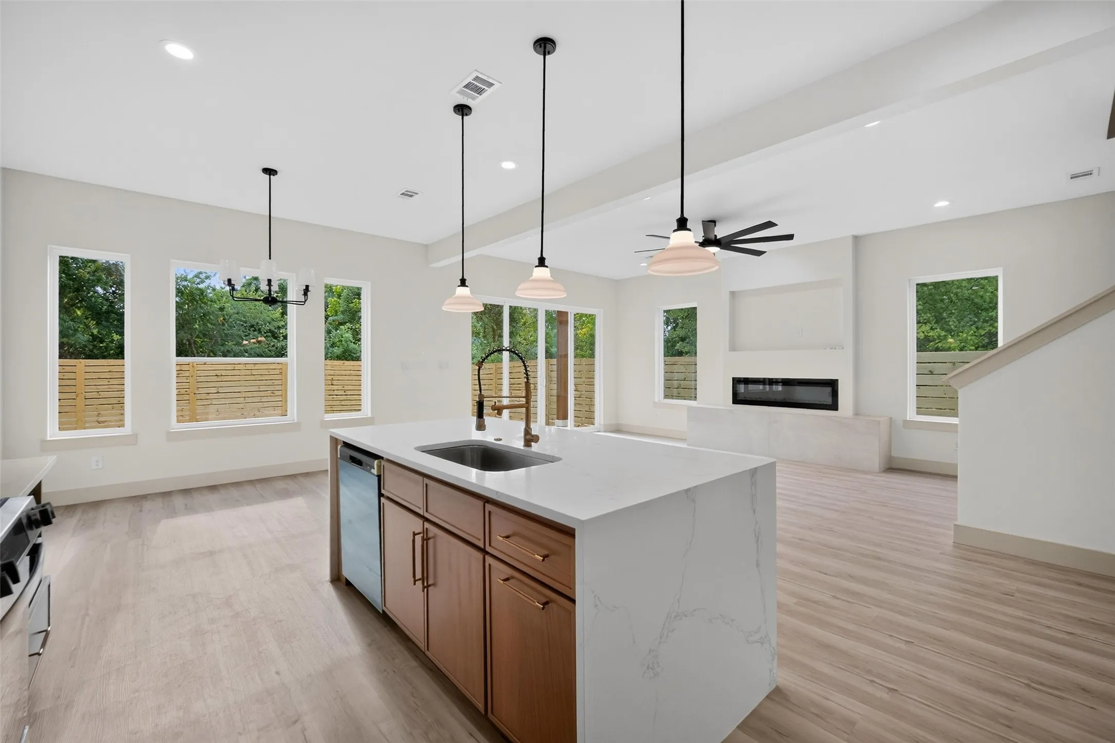 Single Family Residence For Sale in Dallas County , 341 Bonnie View Road, Dallas, Texas 75203, 4 Bedroom, 4 Bathroom, 2 Garage spaces, 2,248 Sqft, built in 2026, mls#21372303, Real Estate Agent in Dallas, Homes For Sale in Dallas county, Homes For Sale in Dallas, Realtor in Dallas Texas, Real Estate Brokerage Independent Realty Texas, Luminita Cordes Realtor