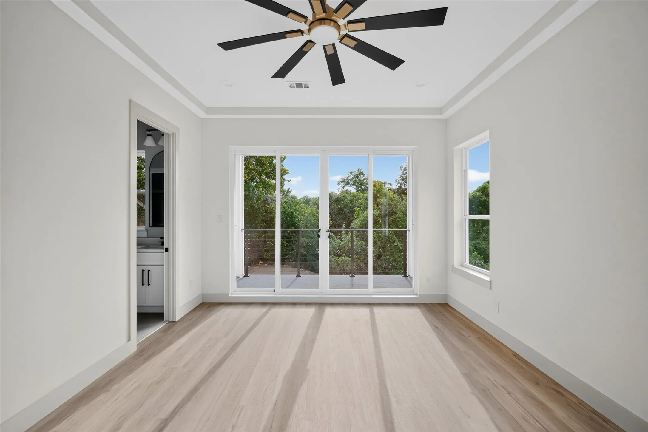 Single Family Residence For Sale in Dallas County , 341 Bonnie View Road, Dallas, Texas 75203, 4 Bedroom, 4 Bathroom, 2 Garage spaces, 2,248 Sqft, built in 2026, mls#21372303, Real Estate Agent in Dallas, Homes For Sale in Dallas county, Homes For Sale in Dallas, Realtor in Dallas Texas, Real Estate Brokerage Independent Realty Texas, Luminita Cordes Realtor