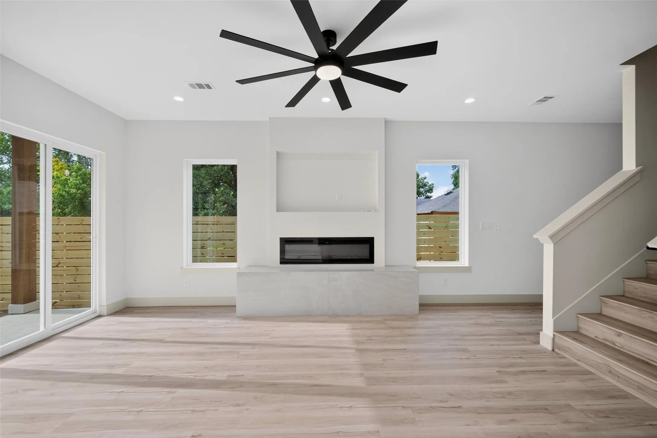 Single Family Residence For Sale in Dallas County , 341 Bonnie View Road, Dallas, Texas 75203, 4 Bedroom, 4 Bathroom, 2 Garage spaces, 2,248 Sqft, built in 2026, mls#21372303, Real Estate Agent in Dallas, Homes For Sale in Dallas county, Homes For Sale in Dallas, Realtor in Dallas Texas, Real Estate Brokerage Independent Realty Texas, Luminita Cordes Realtor