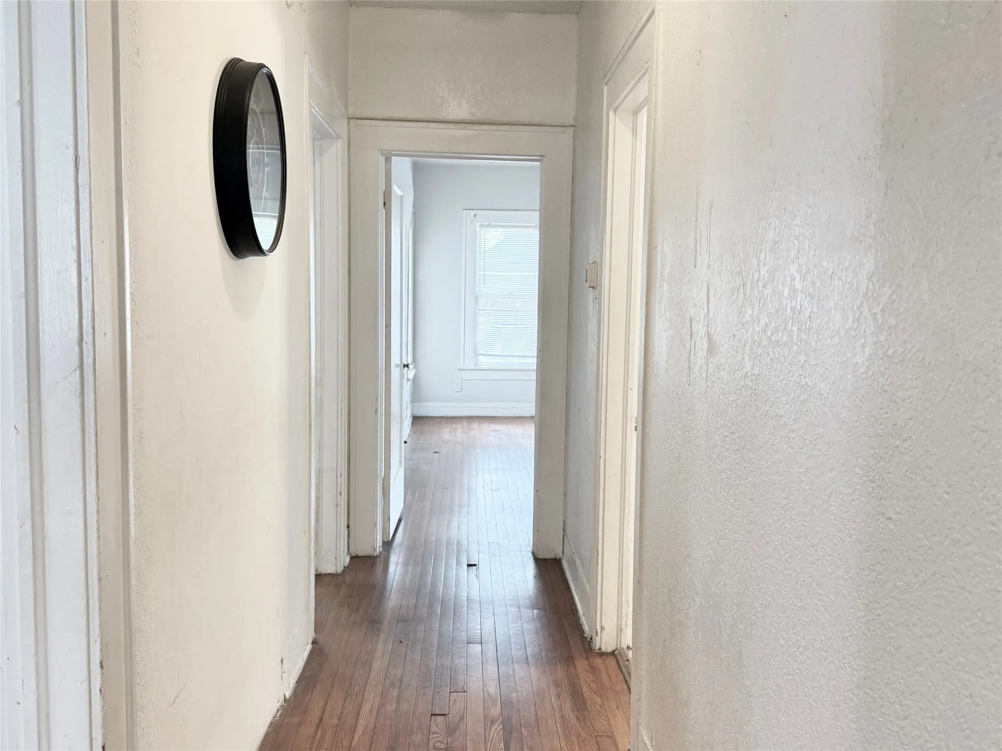 Single Family Residence For Sale in Tarrant County , 944 Marion Avenue, Fort Worth, Texas 76104, 2 Bedroom, 2 Bathroom, 2 Garage spaces, 1,593 Sqft, built in 1928, mls#21364508, Real Estate Agent in Fort Worth, Homes For Sale in Tarrant county, Homes For Sale in Fort Worth, Realtor in Fort Worth Texas, Real Estate Brokerage Independent Realty Texas, Luminita Cordes Realtor
