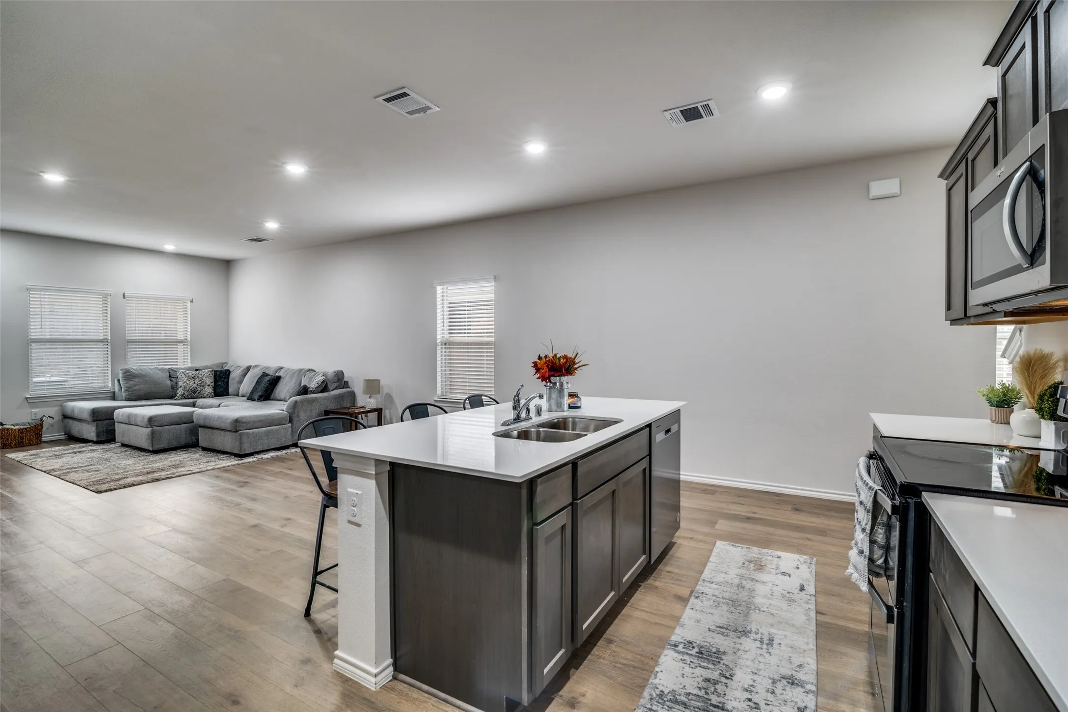 Single Family Residence For Rent in Hunt County , 808 Country Road, Josephine, Texas 75189, 4 Bedroom, 3 Bathroom, 2 Garage spaces, 2,080 Sqft, built in 2023, mls#21373009, Real Estate Agent in Josephine, Homes For Rent in Hunt county, Homes For Rent in Josephine, Realtor in Josephine Texas, Real Estate Brokerage Independent Realty Texas, Luminita Cordes Realtor