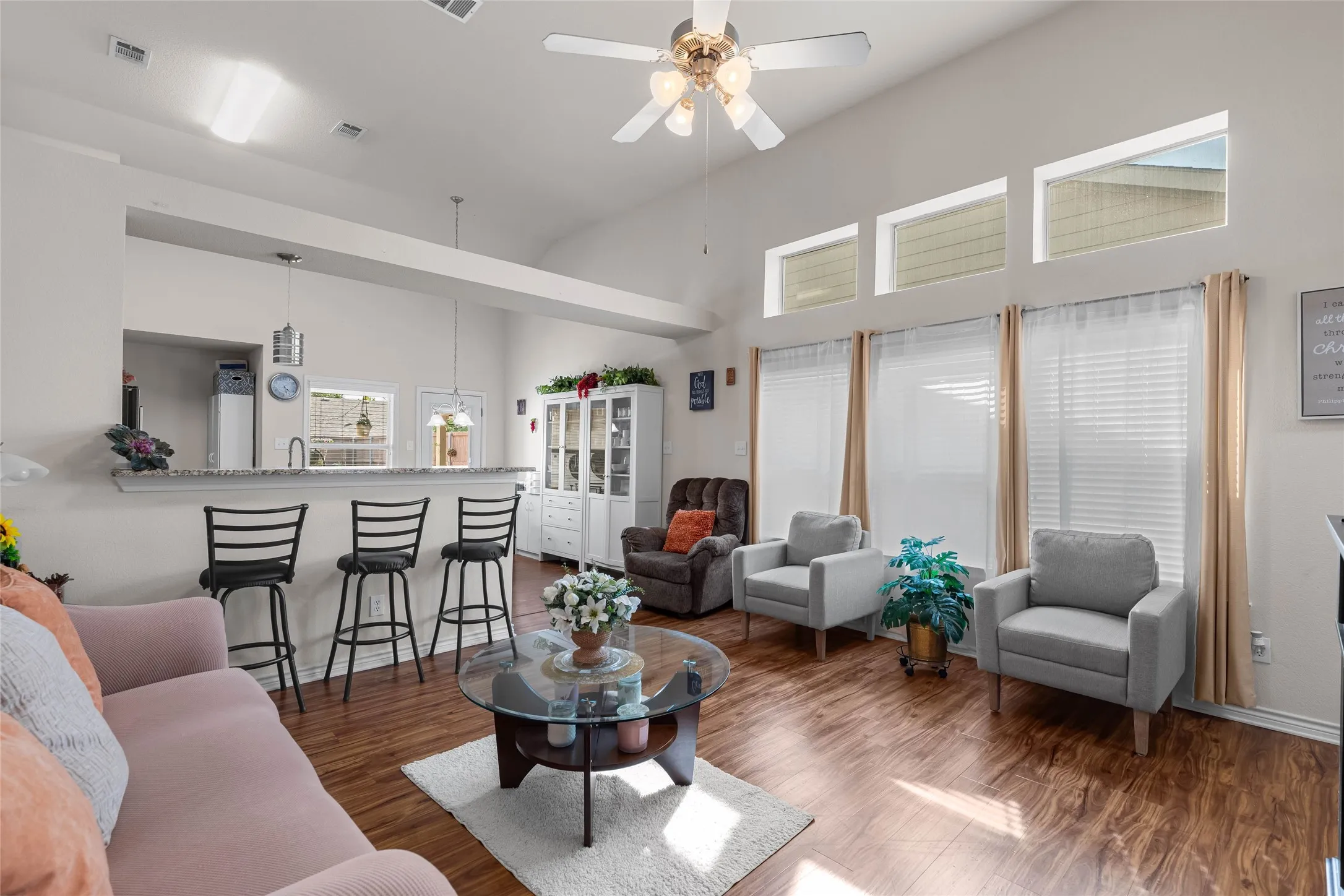 Beautiful and bright windows allow for great lighting. All windows have installed blinds.