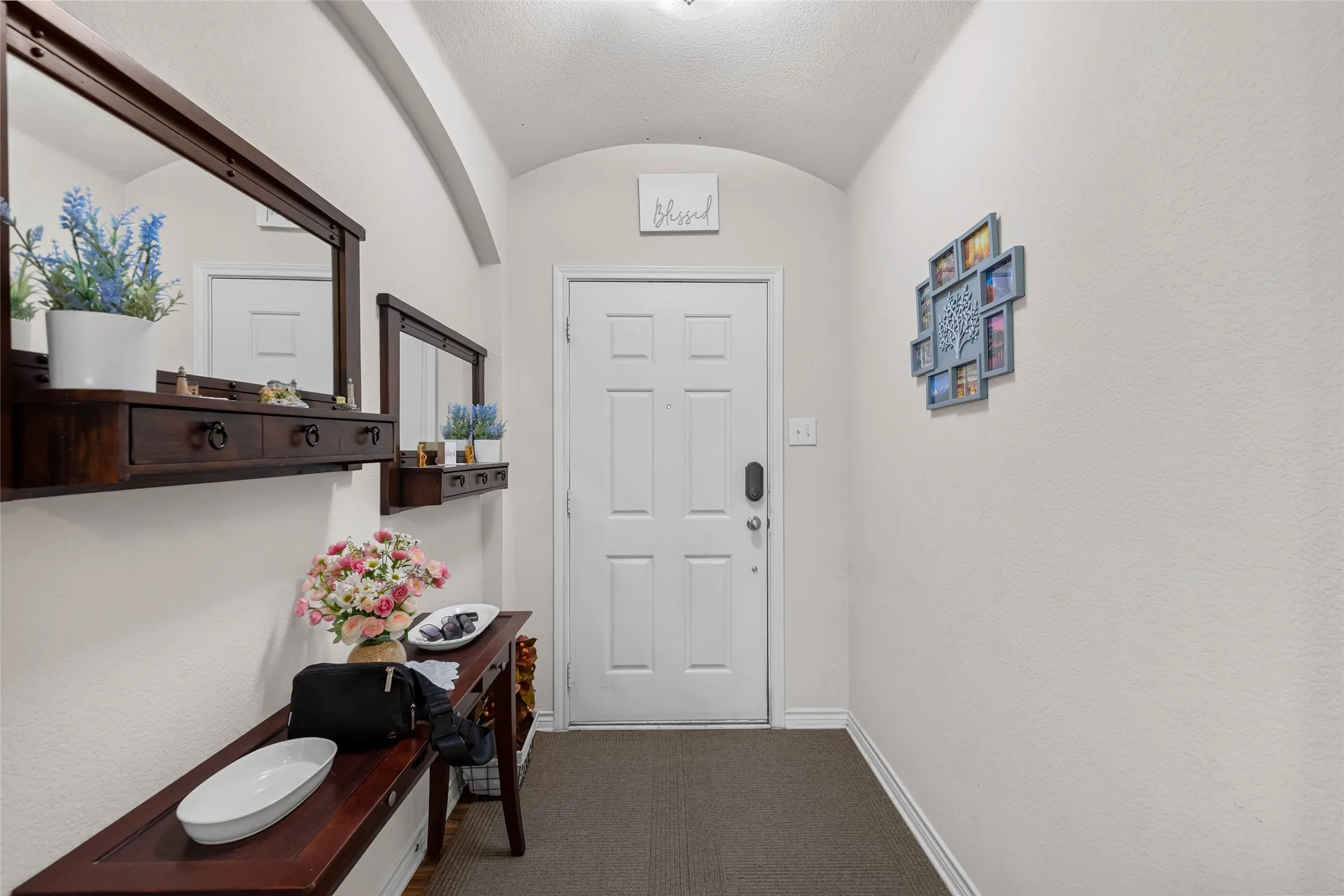 Single Family Residence For Sale in Denton County , 9028 Eastwood Avenue, Cross Roads, Texas 76227, 3 Bedroom, 2 Bathroom, 2 Garage spaces, 1,207 Sqft, built in 2006, mls#21372825, Real Estate Agent in Cross Roads, Homes For Sale in Denton county, Homes For Sale in Cross Roads, Realtor in Cross Roads Texas, Real Estate Brokerage Independent Realty Texas, Luminita Cordes Realtor