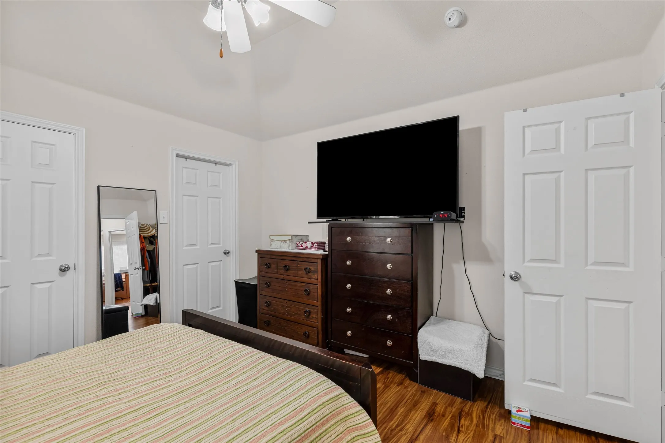 Single Family Residence For Sale in Denton County , 9028 Eastwood Avenue, Cross Roads, Texas 76227, 3 Bedroom, 2 Bathroom, 2 Garage spaces, 1,207 Sqft, built in 2006, mls#21372825, Real Estate Agent in Cross Roads, Homes For Sale in Denton county, Homes For Sale in Cross Roads, Realtor in Cross Roads Texas, Real Estate Brokerage Independent Realty Texas, Luminita Cordes Realtor