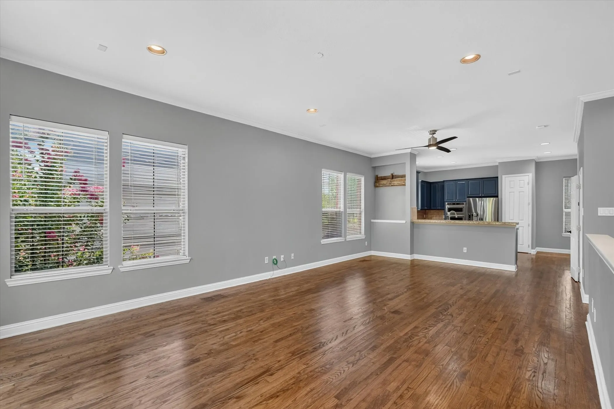 Townhouse For Rent in Dallas County , 4114 Lafayette Street, Dallas, Texas 75204, 3 Bedroom, 4 Bathroom, 2 Garage spaces, 2,070 Sqft, built in 2002, mls#21373021, Real Estate Agent in Dallas, Homes For Rent in Dallas county, Homes For Rent in Dallas, Realtor in Dallas Texas, Real Estate Brokerage Independent Realty Texas, Luminita Cordes Realtor