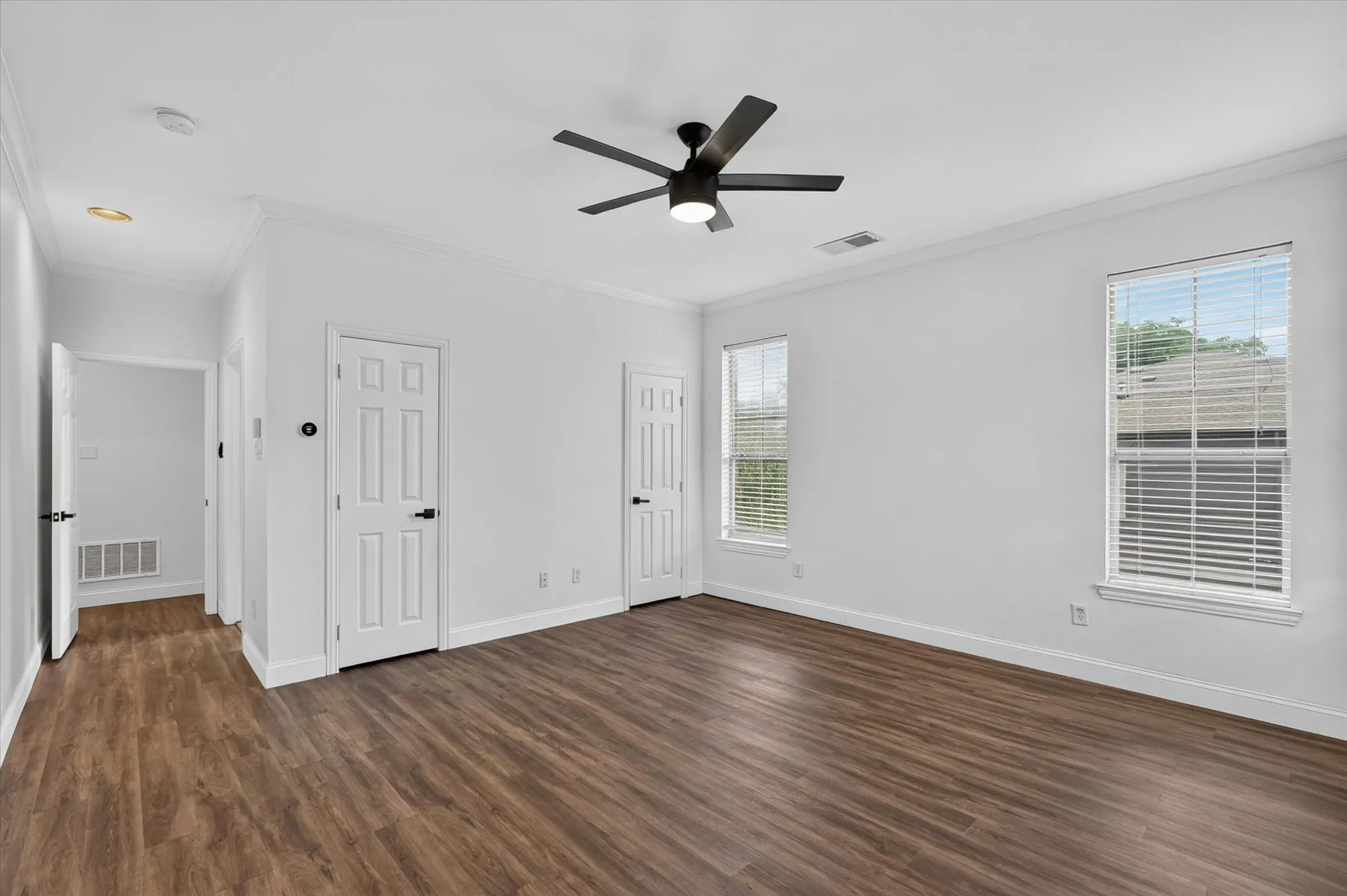 Townhouse For Rent in Dallas County , 4114 Lafayette Street, Dallas, Texas 75204, 3 Bedroom, 4 Bathroom, 2 Garage spaces, 2,070 Sqft, built in 2002, mls#21373021, Real Estate Agent in Dallas, Homes For Rent in Dallas county, Homes For Rent in Dallas, Realtor in Dallas Texas, Real Estate Brokerage Independent Realty Texas, Luminita Cordes Realtor