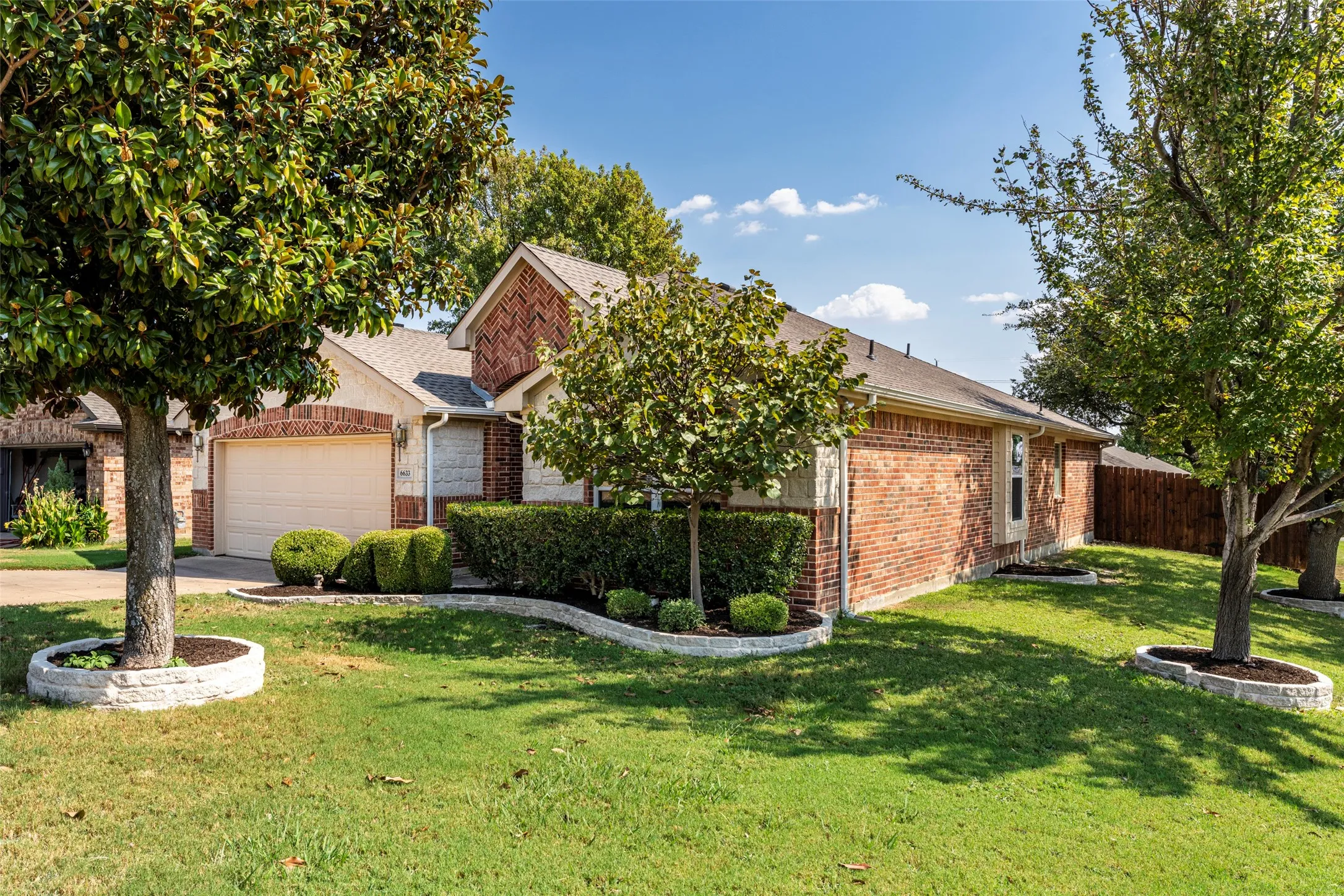 Single Family Residence For Sale in Tarrant County , 6633 Chalk River Drive, Fort Worth, Texas 76179, 3 Bedroom, 2 Bathroom, 2 Garage spaces, 1,859 Sqft, built in 2004, mls#21372770, Real Estate Agent in Fort Worth, Homes For Sale in Tarrant county, Homes For Sale in Fort Worth, Realtor in Fort Worth Texas, Real Estate Brokerage Independent Realty Texas, Luminita Cordes Realtor