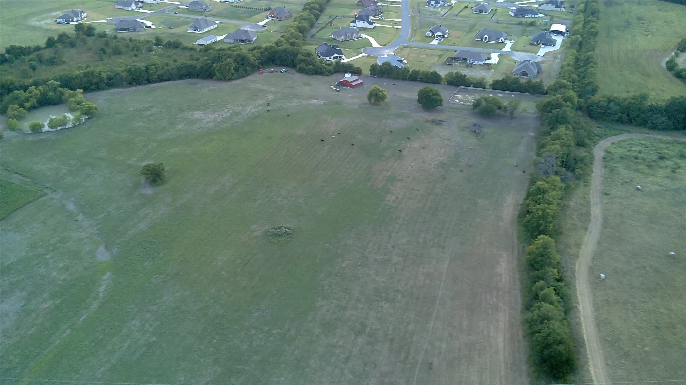 Farm For Sale in Grayson County , 1701 Flint circle Circle, Van Alstyne, Texas 75495, 4 Bedroom, 3 Bathroom, 3 Garage spaces, 3,160 Sqft, built in 2023, mls#21373023, Real Estate Agent in Van Alstyne, Homes For Sale in Grayson county, Homes For Sale in Van Alstyne, Realtor in Van Alstyne Texas, Real Estate Brokerage Independent Realty Texas, Luminita Cordes Realtor
