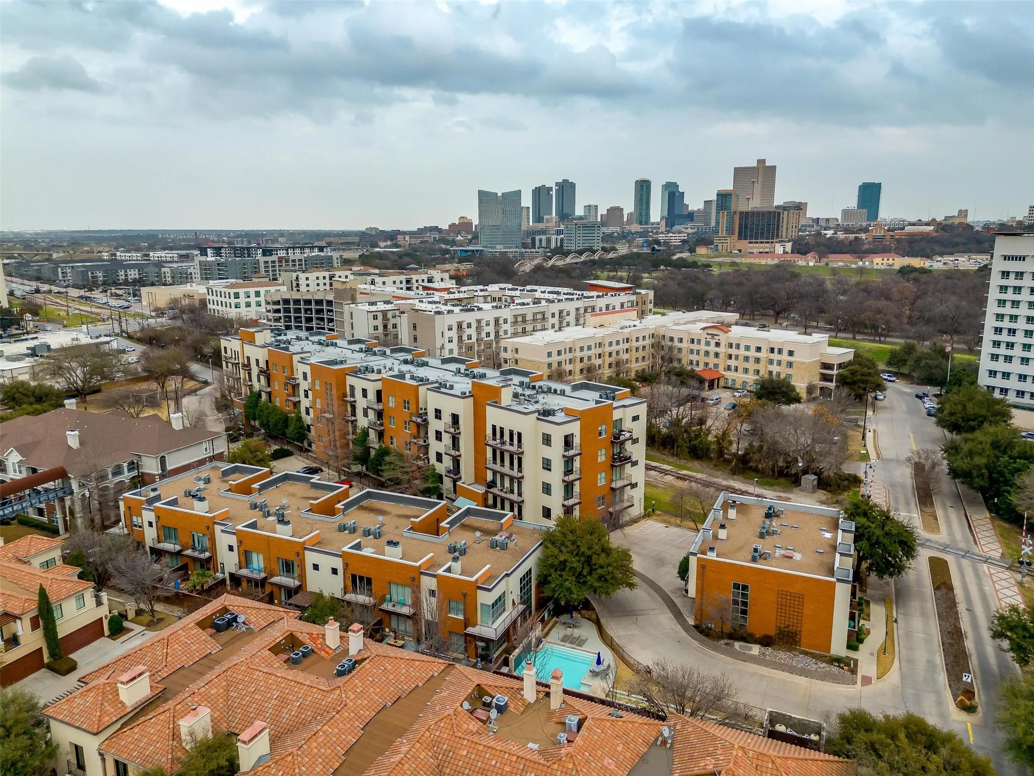 Condominium For Sale in Tarrant County , 2608 Museum Way 3206, Fort Worth, Texas 76107, 2 Bedroom, 3 Bathroom, 1 Garage spaces, 1,730 Sqft, built in 2006, mls#21367396, Real Estate Agent in Fort Worth, Homes For Sale in Tarrant county, Homes For Sale in Fort Worth, Realtor in Fort Worth Texas, Real Estate Brokerage Independent Realty Texas, Luminita Cordes Realtor