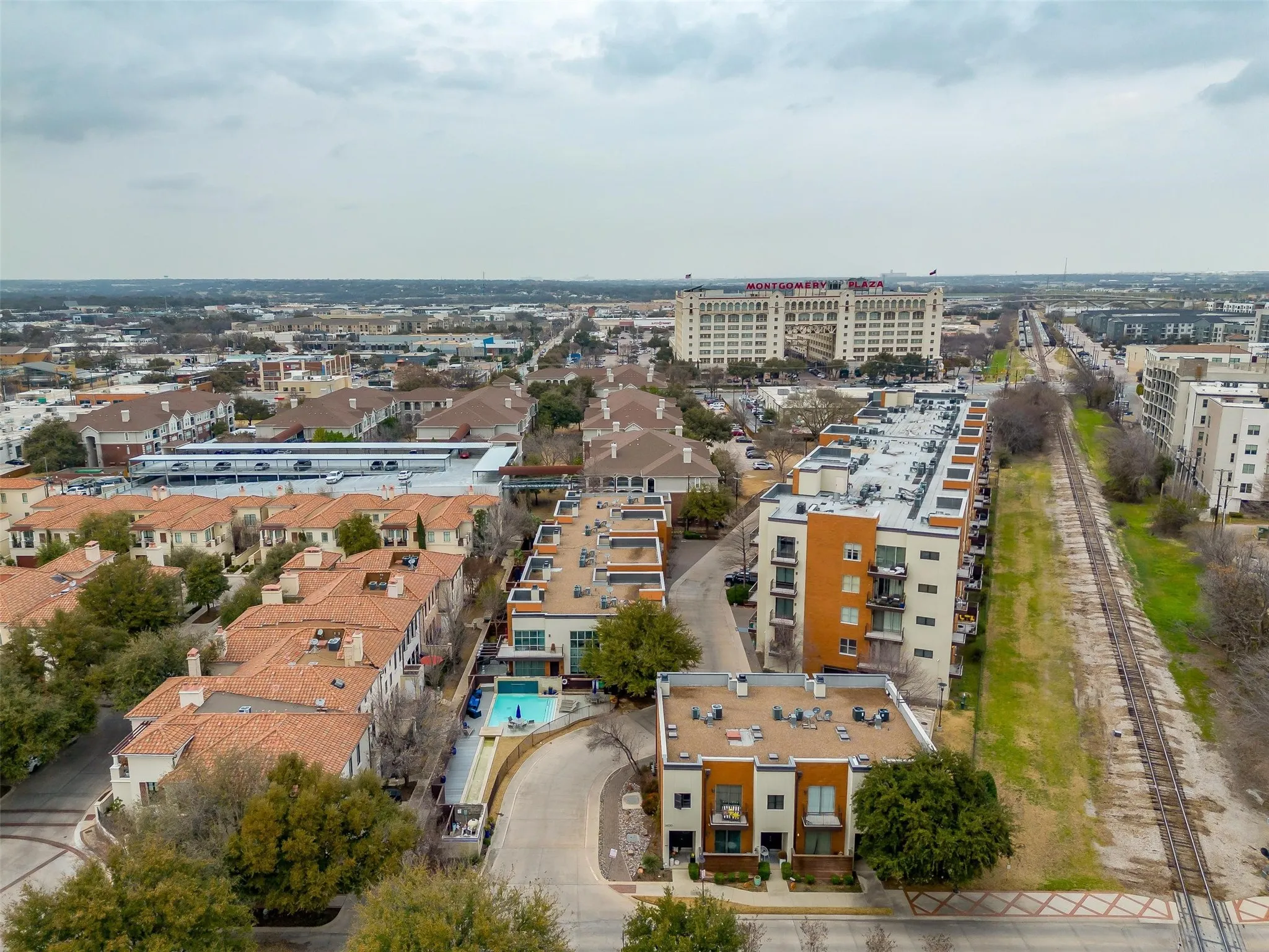 Condominium For Sale in Tarrant County , 2608 Museum Way 3206, Fort Worth, Texas 76107, 2 Bedroom, 3 Bathroom, 1 Garage spaces, 1,730 Sqft, built in 2006, mls#21367396, Real Estate Agent in Fort Worth, Homes For Sale in Tarrant county, Homes For Sale in Fort Worth, Realtor in Fort Worth Texas, Real Estate Brokerage Independent Realty Texas, Luminita Cordes Realtor