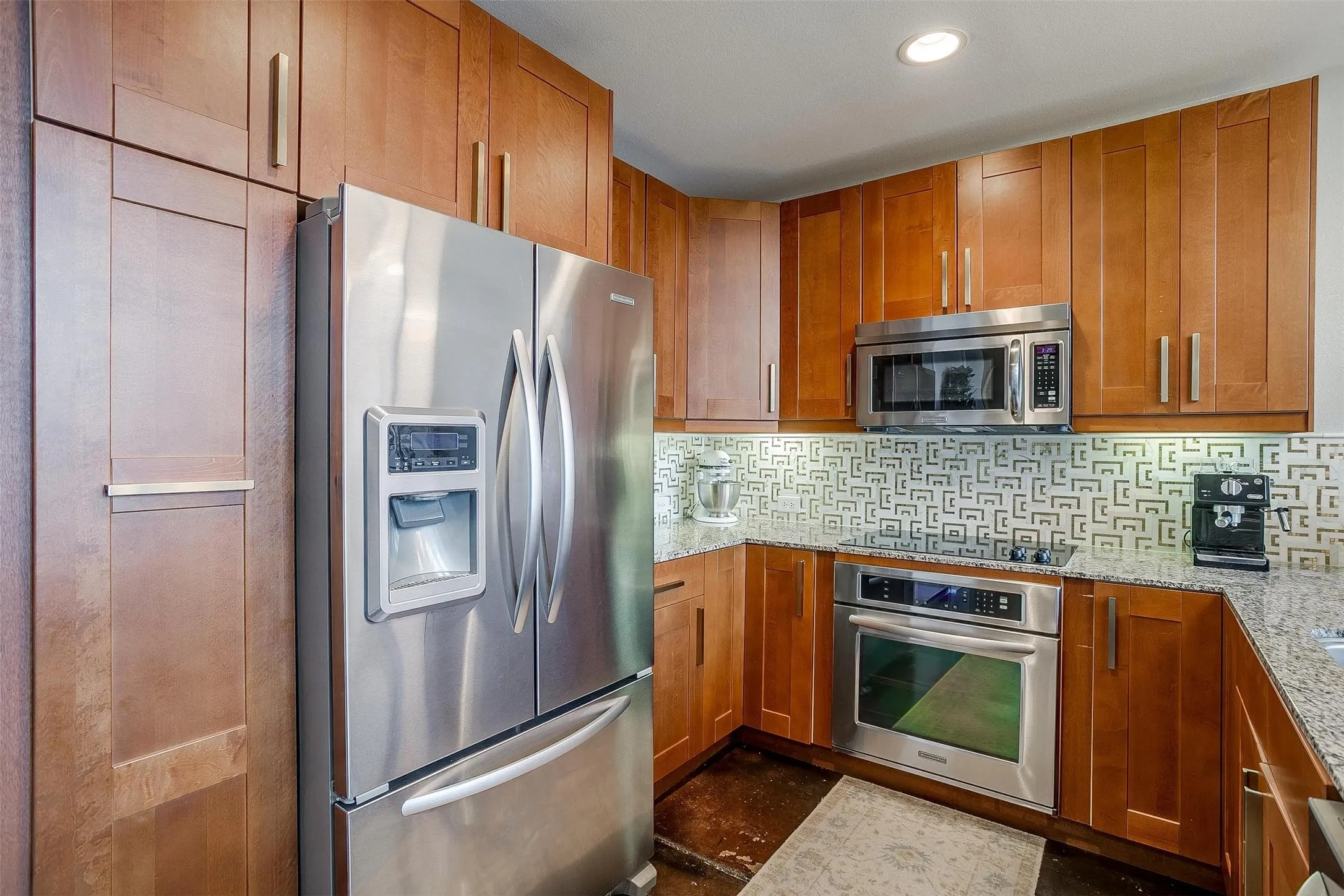 Condominium For Sale in Tarrant County , 2608 Museum Way 3206, Fort Worth, Texas 76107, 2 Bedroom, 3 Bathroom, 1 Garage spaces, 1,730 Sqft, built in 2006, mls#21367396, Real Estate Agent in Fort Worth, Homes For Sale in Tarrant county, Homes For Sale in Fort Worth, Realtor in Fort Worth Texas, Real Estate Brokerage Independent Realty Texas, Luminita Cordes Realtor