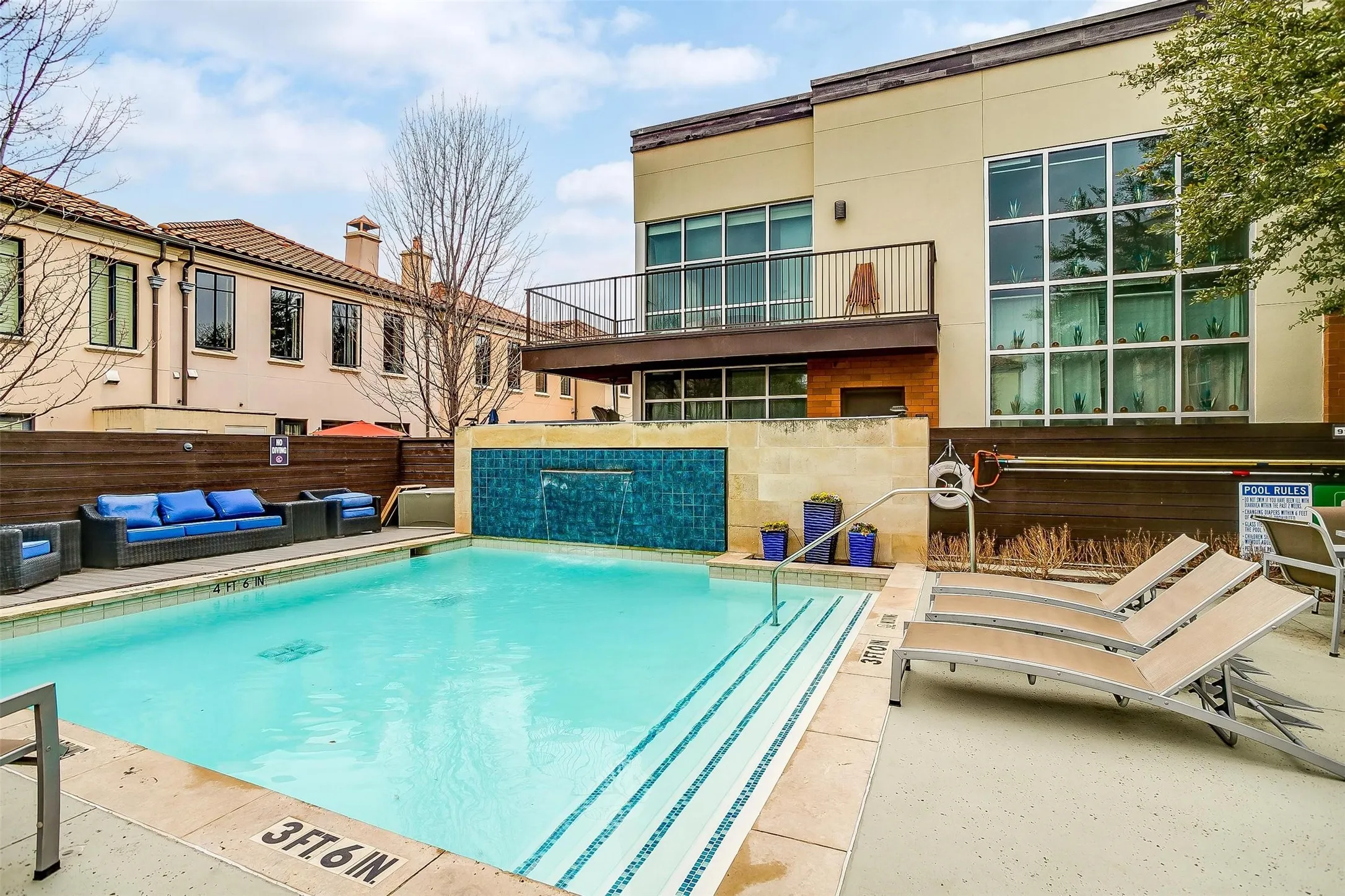 Condominium For Sale in Tarrant County , 2608 Museum Way 3206, Fort Worth, Texas 76107, 2 Bedroom, 3 Bathroom, 1 Garage spaces, 1,730 Sqft, built in 2006, mls#21367396, Real Estate Agent in Fort Worth, Homes For Sale in Tarrant county, Homes For Sale in Fort Worth, Realtor in Fort Worth Texas, Real Estate Brokerage Independent Realty Texas, Luminita Cordes Realtor