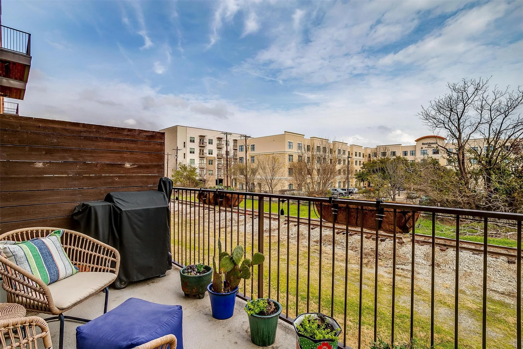 Condominium For Sale in Tarrant County , 2608 Museum Way 3206, Fort Worth, Texas 76107, 2 Bedroom, 3 Bathroom, 1 Garage spaces, 1,730 Sqft, built in 2006, mls#21367396, Real Estate Agent in Fort Worth, Homes For Sale in Tarrant county, Homes For Sale in Fort Worth, Realtor in Fort Worth Texas, Real Estate Brokerage Independent Realty Texas, Luminita Cordes Realtor