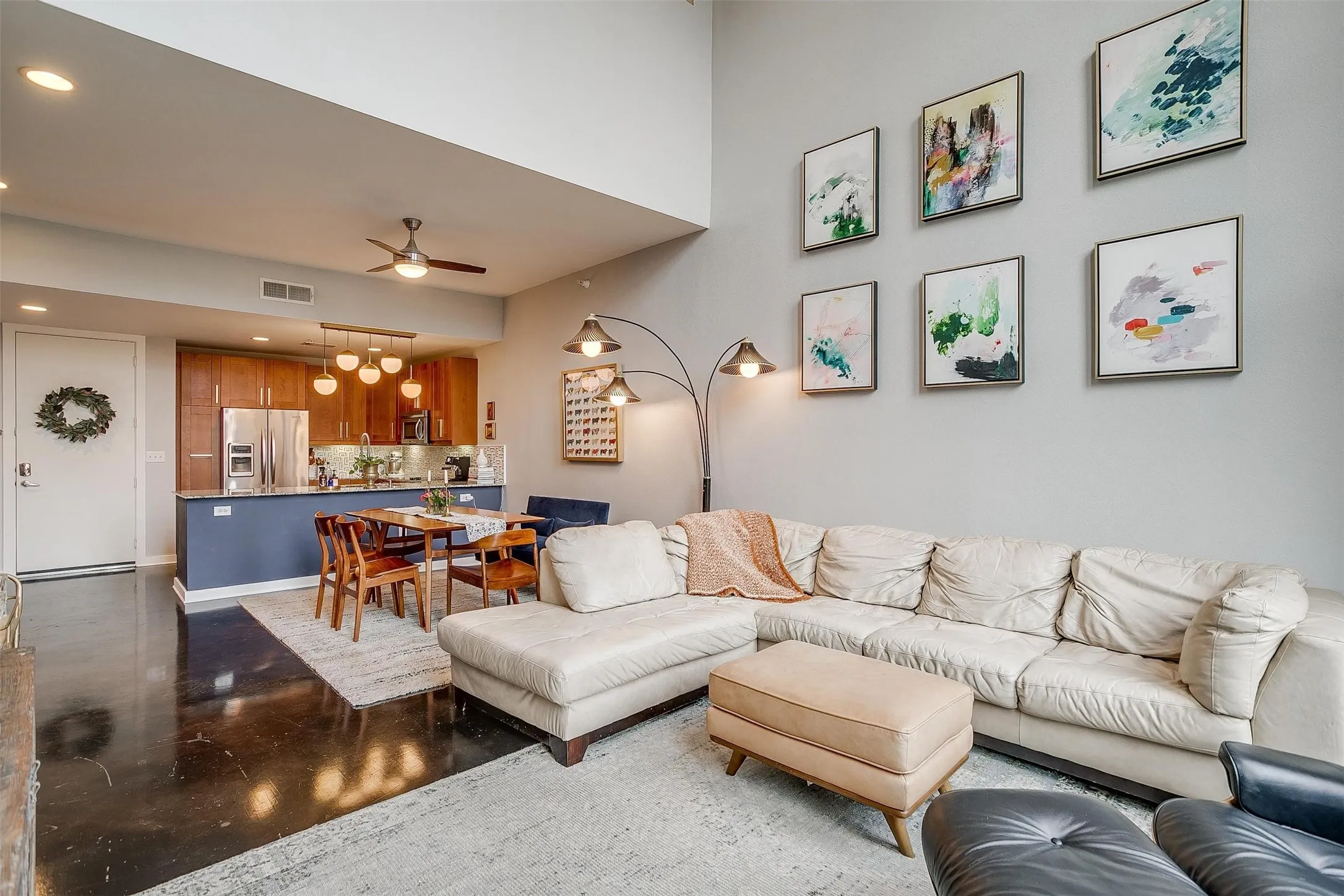 Condominium For Sale in Tarrant County , 2608 Museum Way 3206, Fort Worth, Texas 76107, 2 Bedroom, 3 Bathroom, 1 Garage spaces, 1,730 Sqft, built in 2006, mls#21367396, Real Estate Agent in Fort Worth, Homes For Sale in Tarrant county, Homes For Sale in Fort Worth, Realtor in Fort Worth Texas, Real Estate Brokerage Independent Realty Texas, Luminita Cordes Realtor