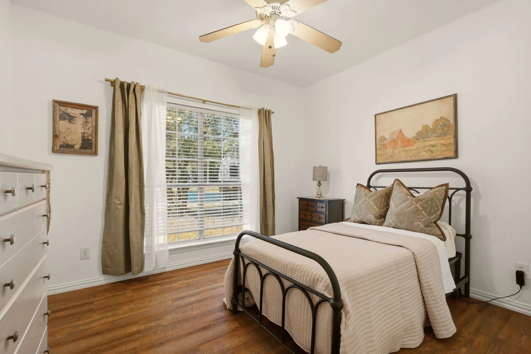 Bedroom #2