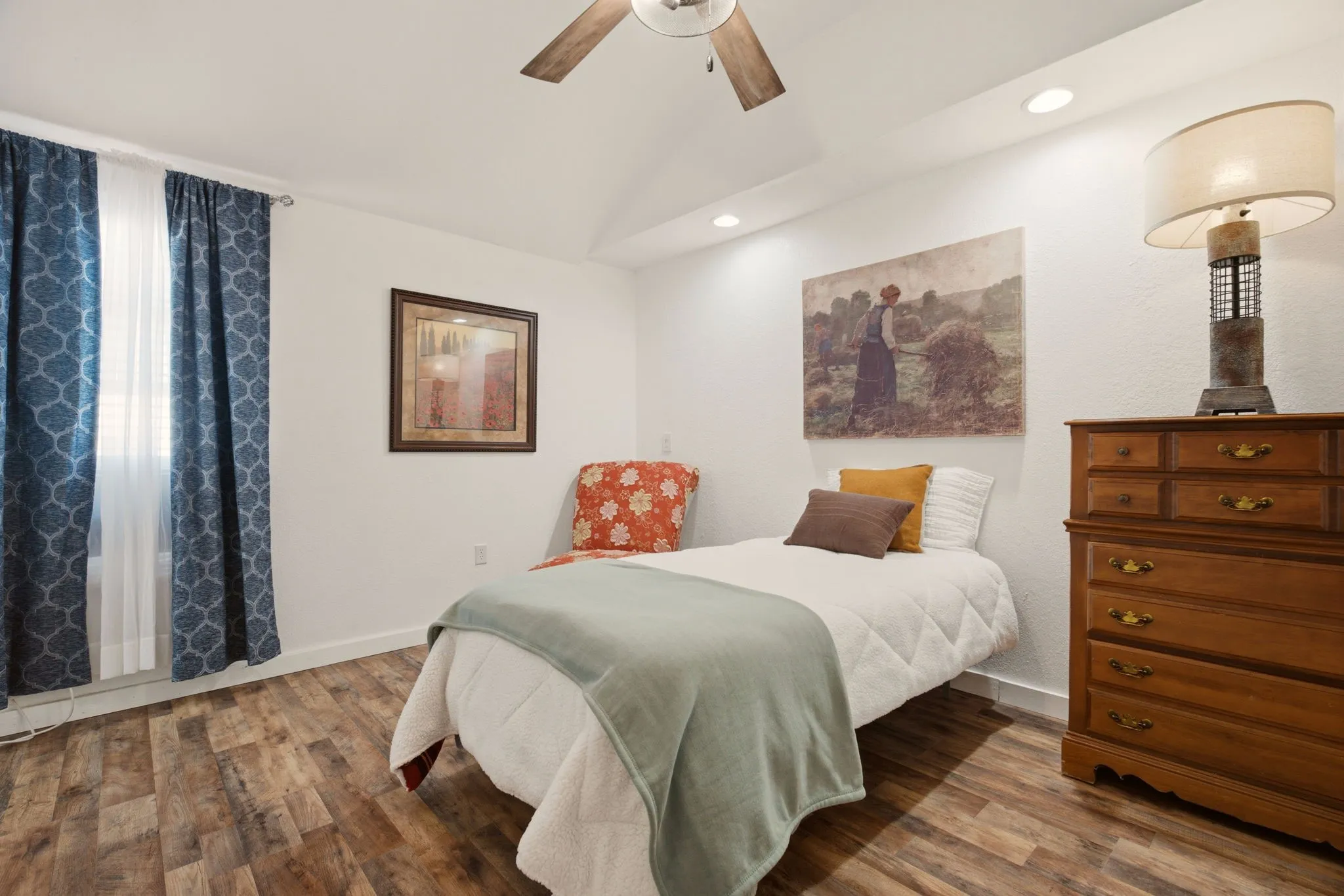 Guest house bedroom