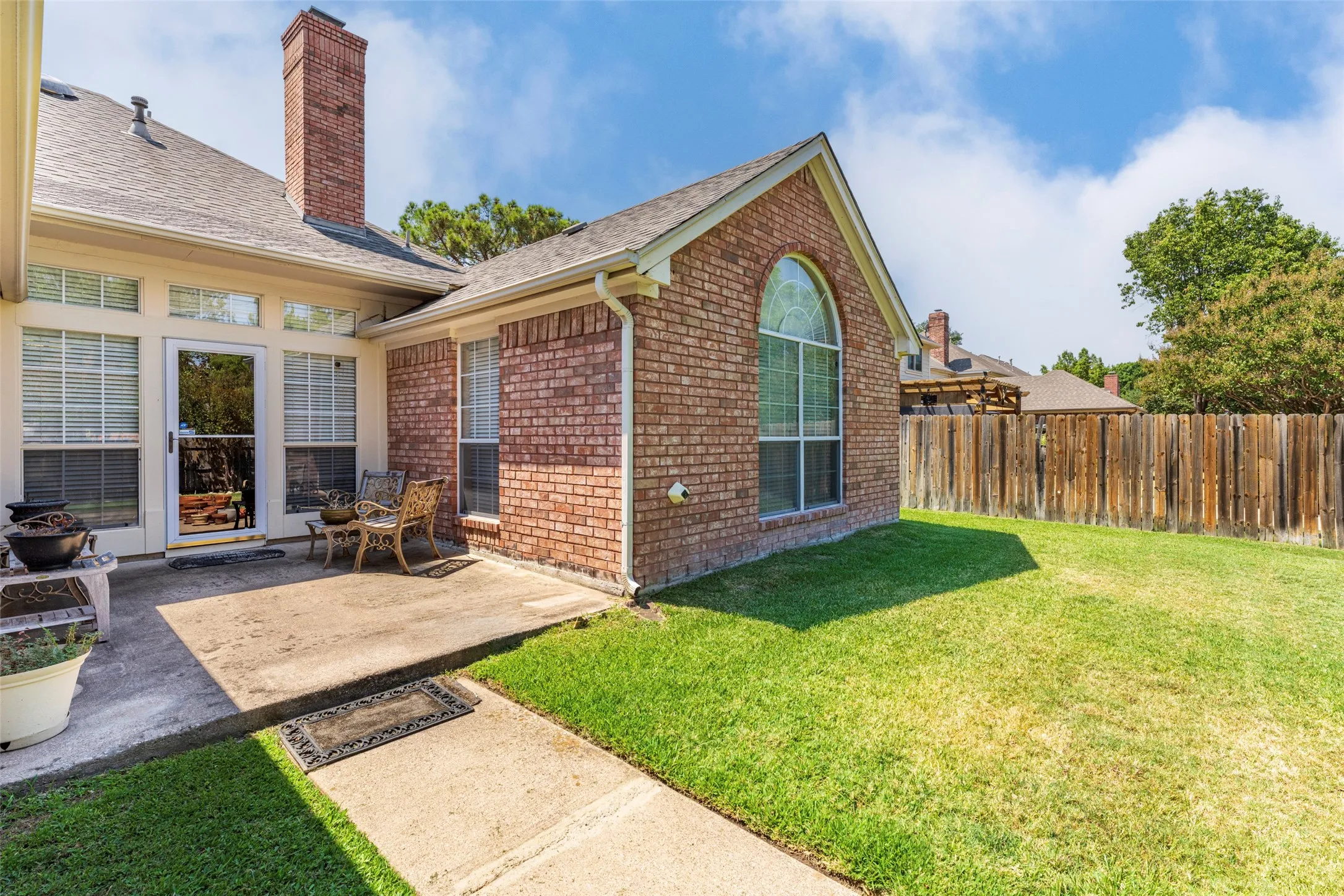Single Family Residence For Sale in Tarrant County , 5116 Dewdrop Lane, Fort Worth, Texas 76123, 4 Bedroom, 2 Bathroom, 2 Garage spaces, 2,478 Sqft, built in 1993, mls#21372837, Real Estate Agent in Fort Worth, Homes For Sale in Tarrant county, Homes For Sale in Fort Worth, Realtor in Fort Worth Texas, Real Estate Brokerage Independent Realty Texas, Luminita Cordes Realtor